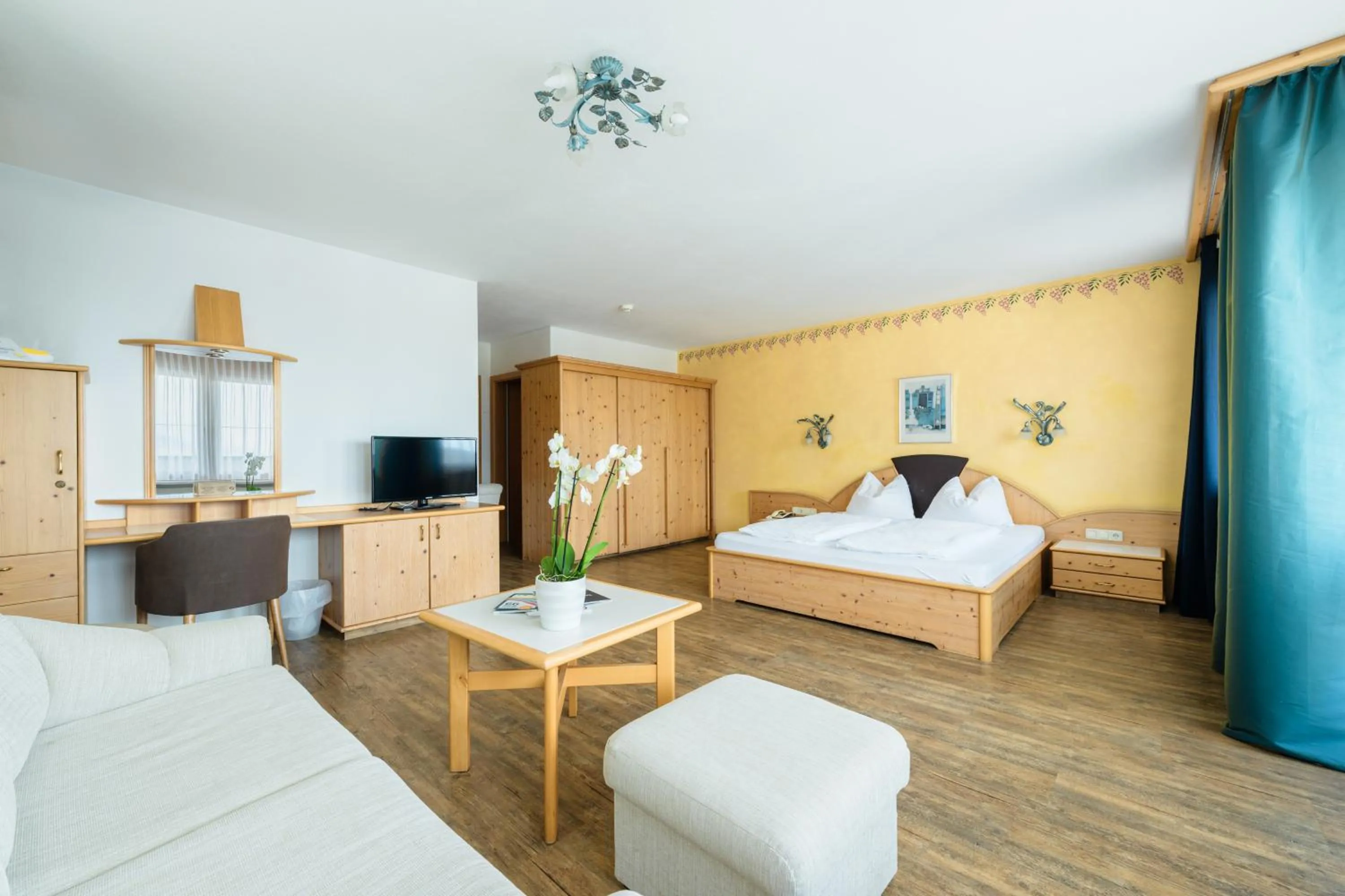 Bed in Landgasthof Bogner by SMK Event und Gastro