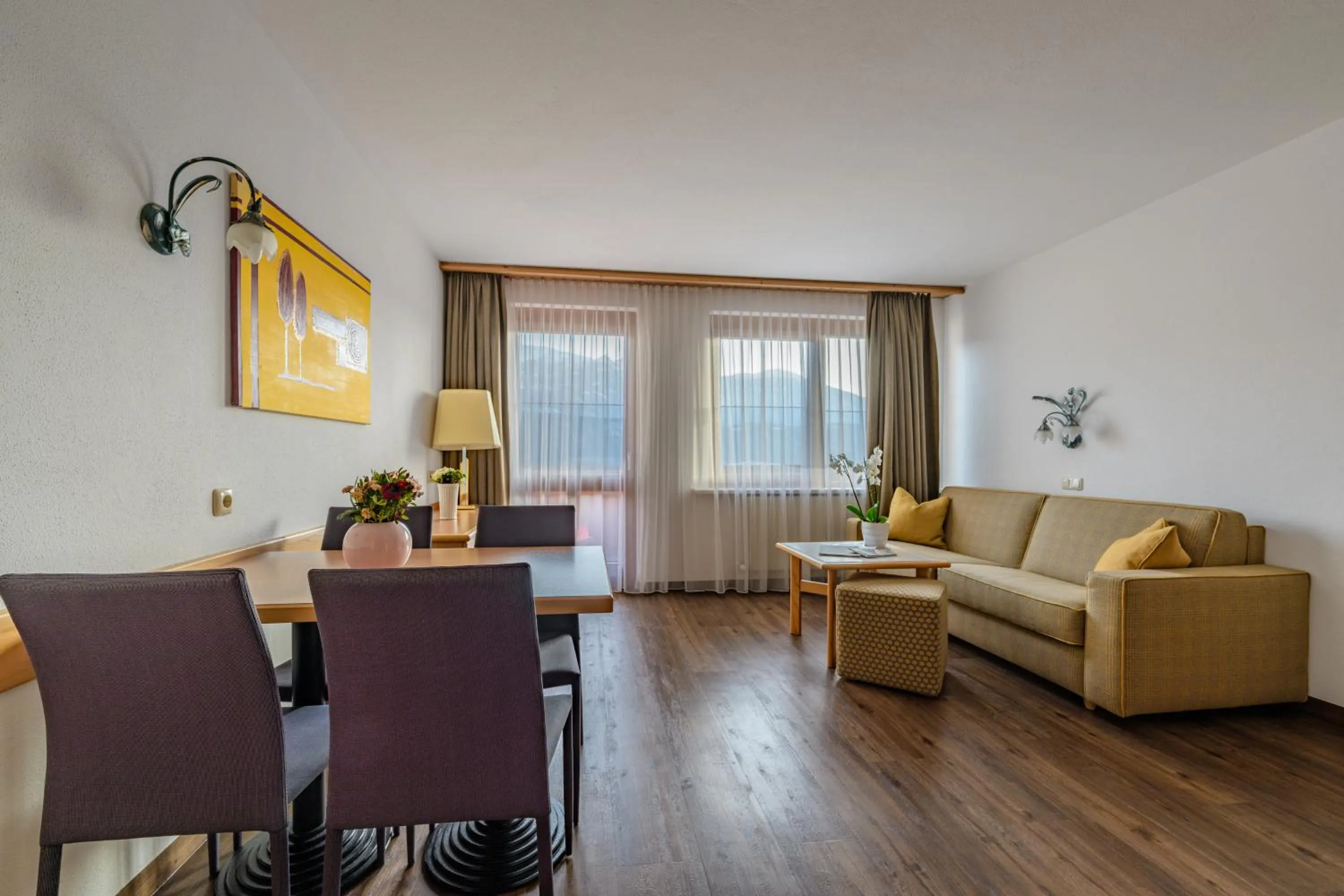 Living room in Landgasthof Bogner by SMK Event und Gastro