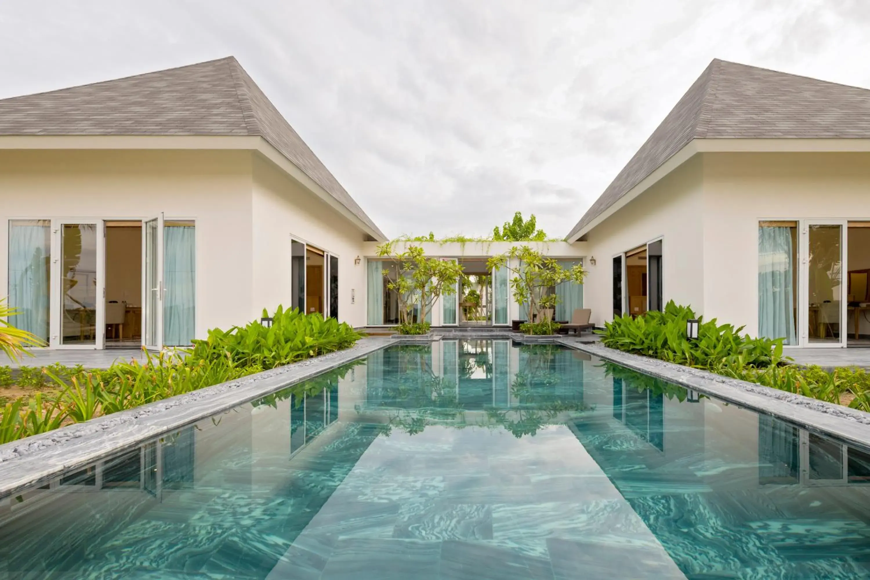 Luxury 2 Bedrooms Villa in CocoLand Thu Xa Ancient Town Resort Luxury 2 Bedrooms Villa in CocoLand Thu Xa Ancient Town Resort