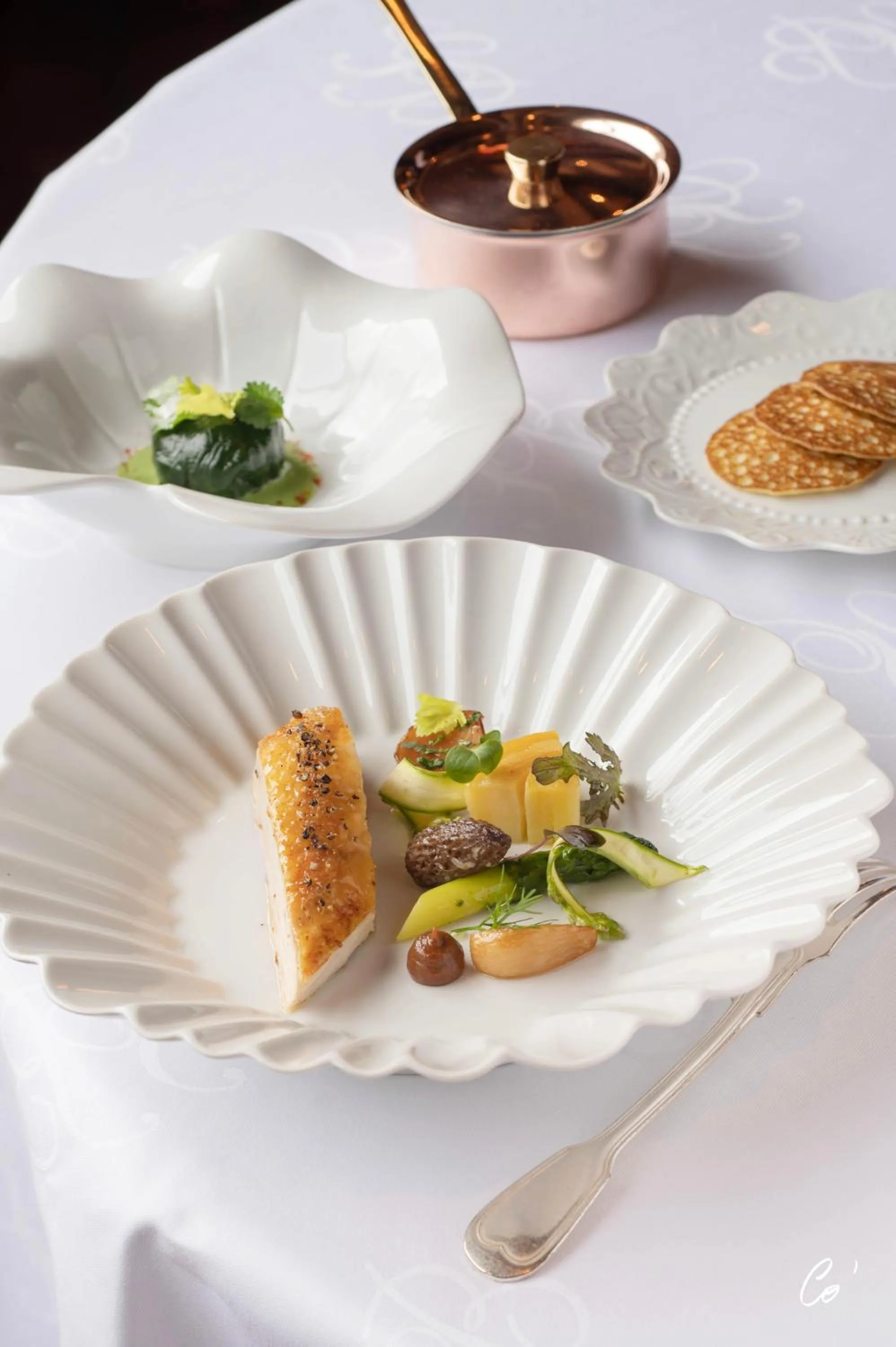 Restaurant/places to eat in Georges Blanc Parc & Spa