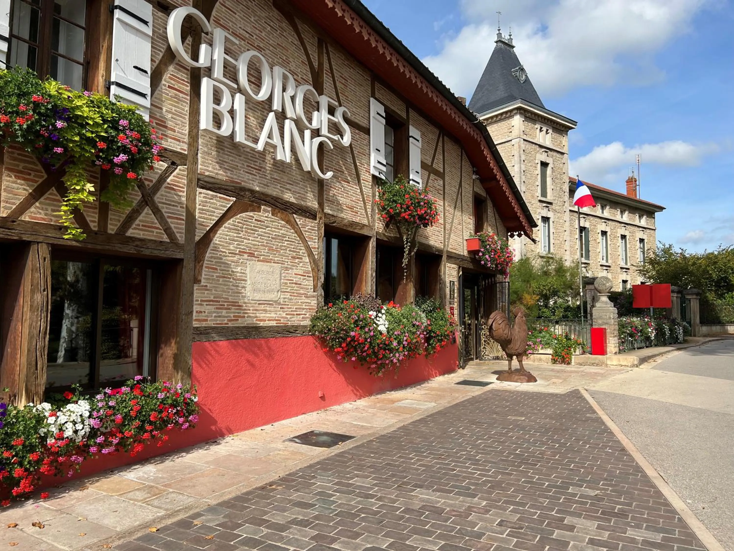 Property building in Georges Blanc Parc & Spa