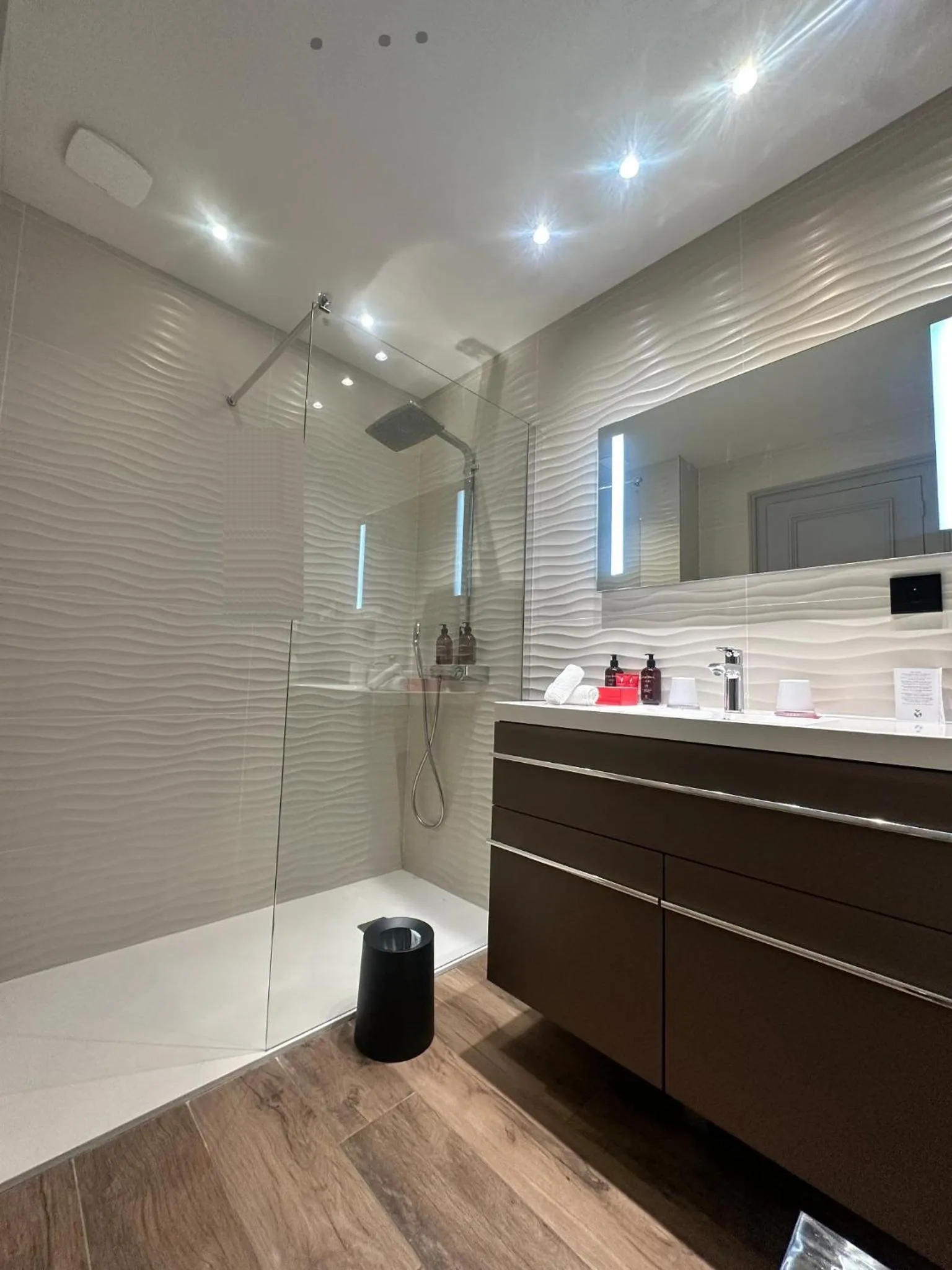 Bathroom in Georges Blanc Parc & Spa