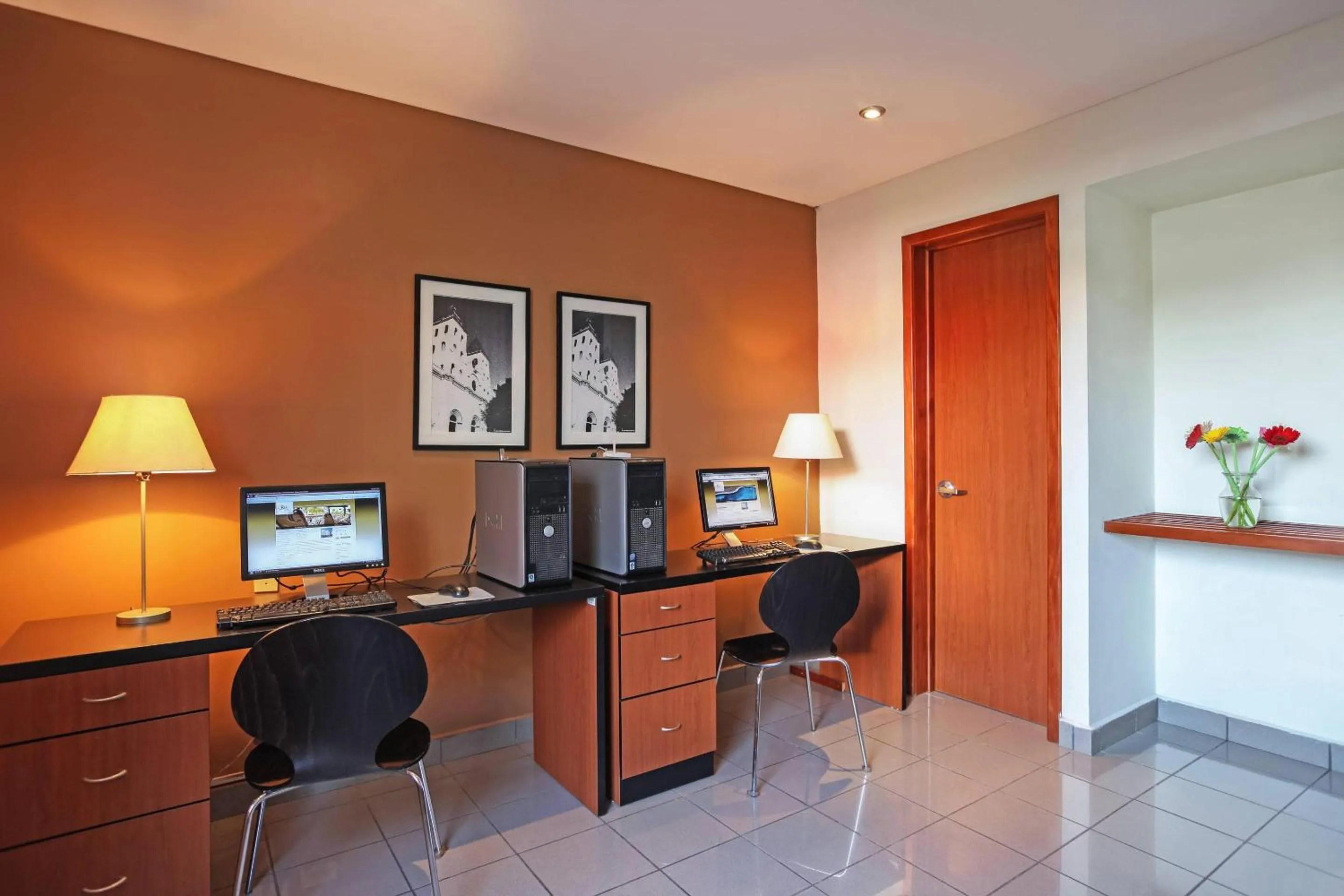 Business facilities in Comfort Inn Real San Miguel
