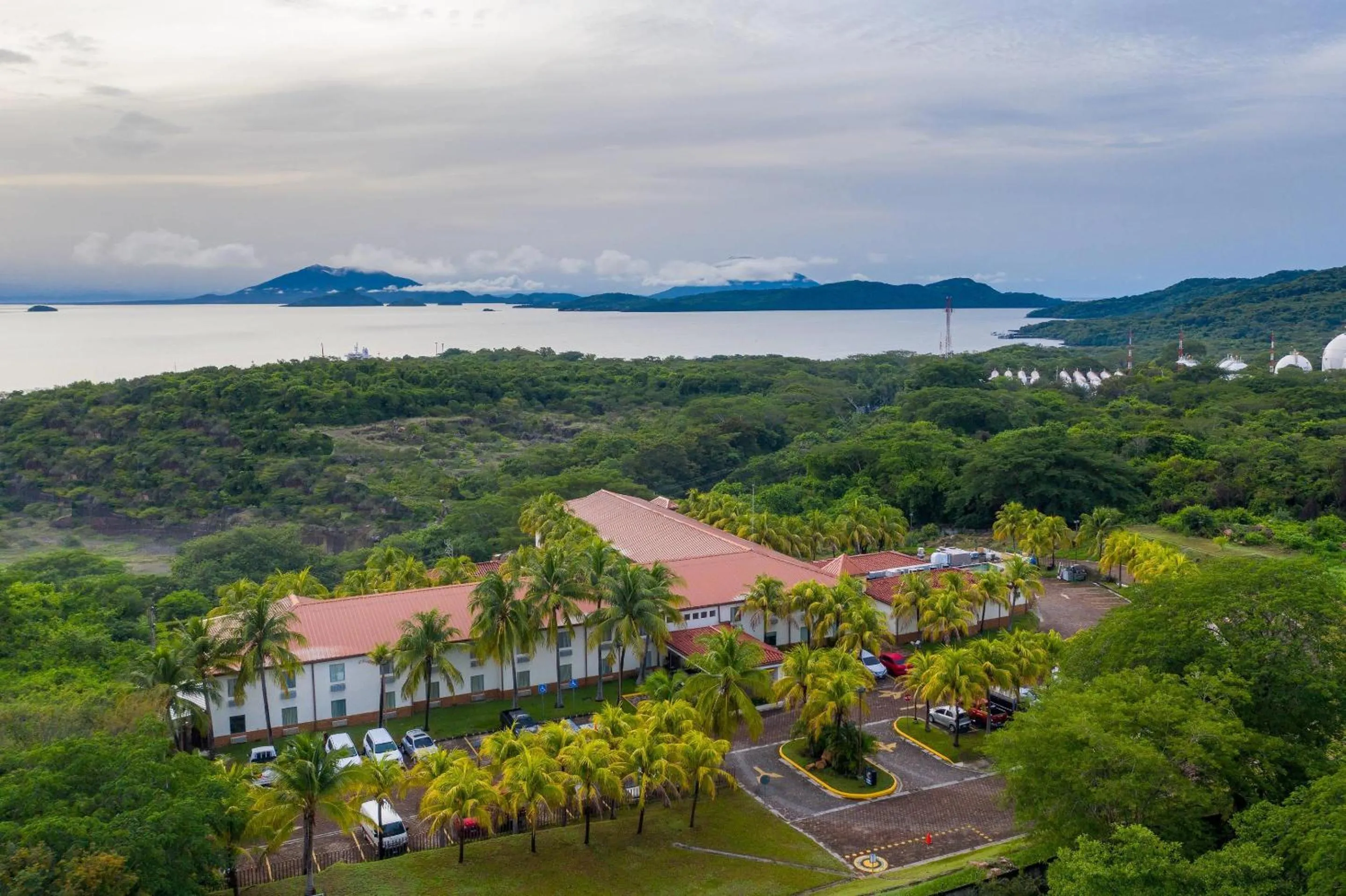 Property building in Comfort Inn Real La Union