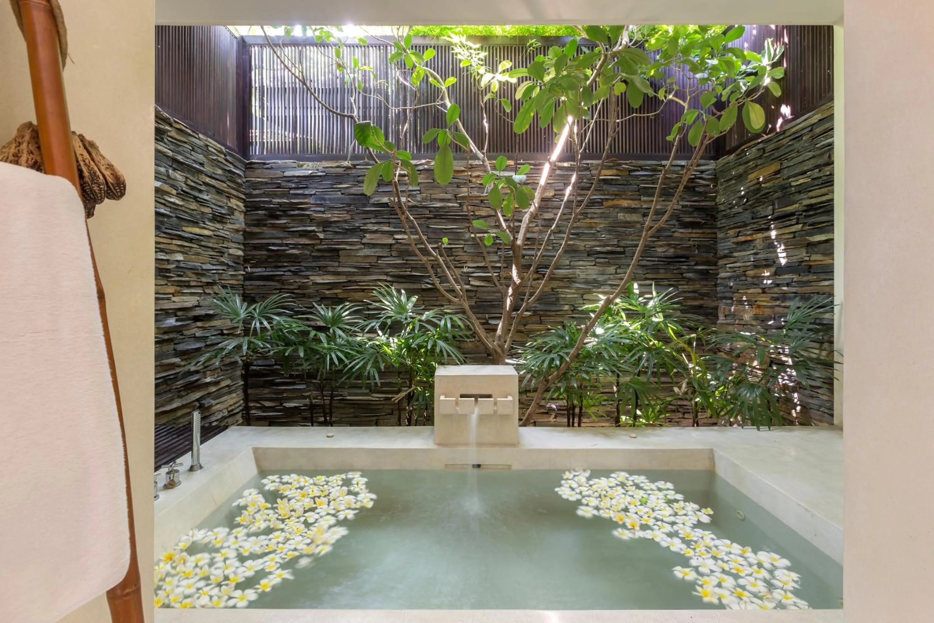 Swimming pool in The Sea Koh Samui Resort and Residences by Tolani