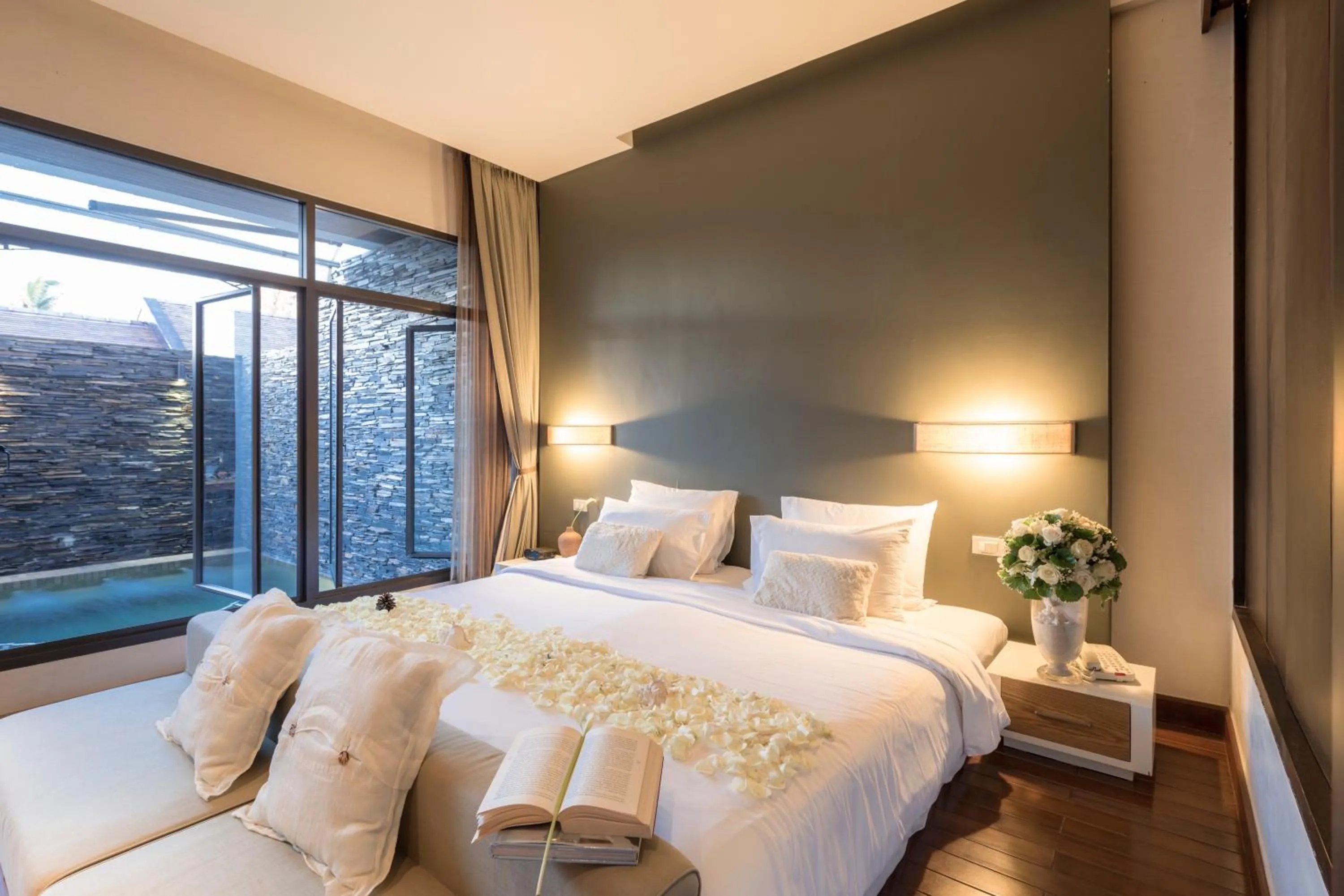 Bed in The Sea Koh Samui Resort and Residences by Tolani