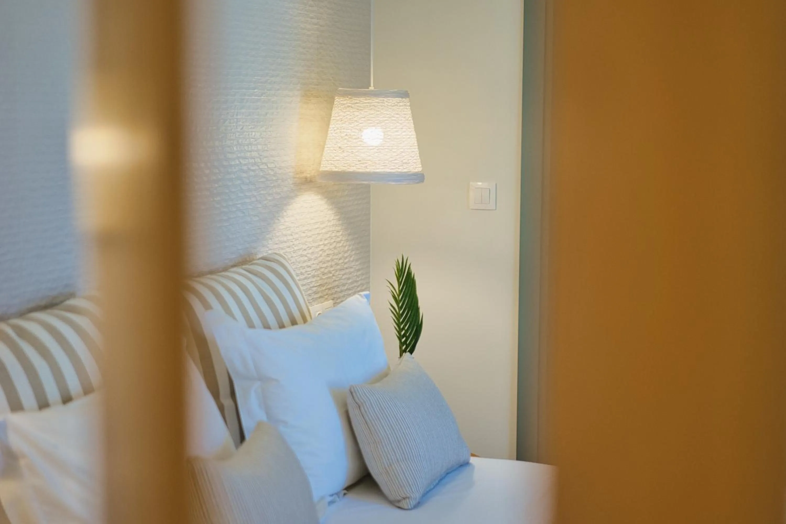 Photo of the whole room, Bed in Aeolia suites