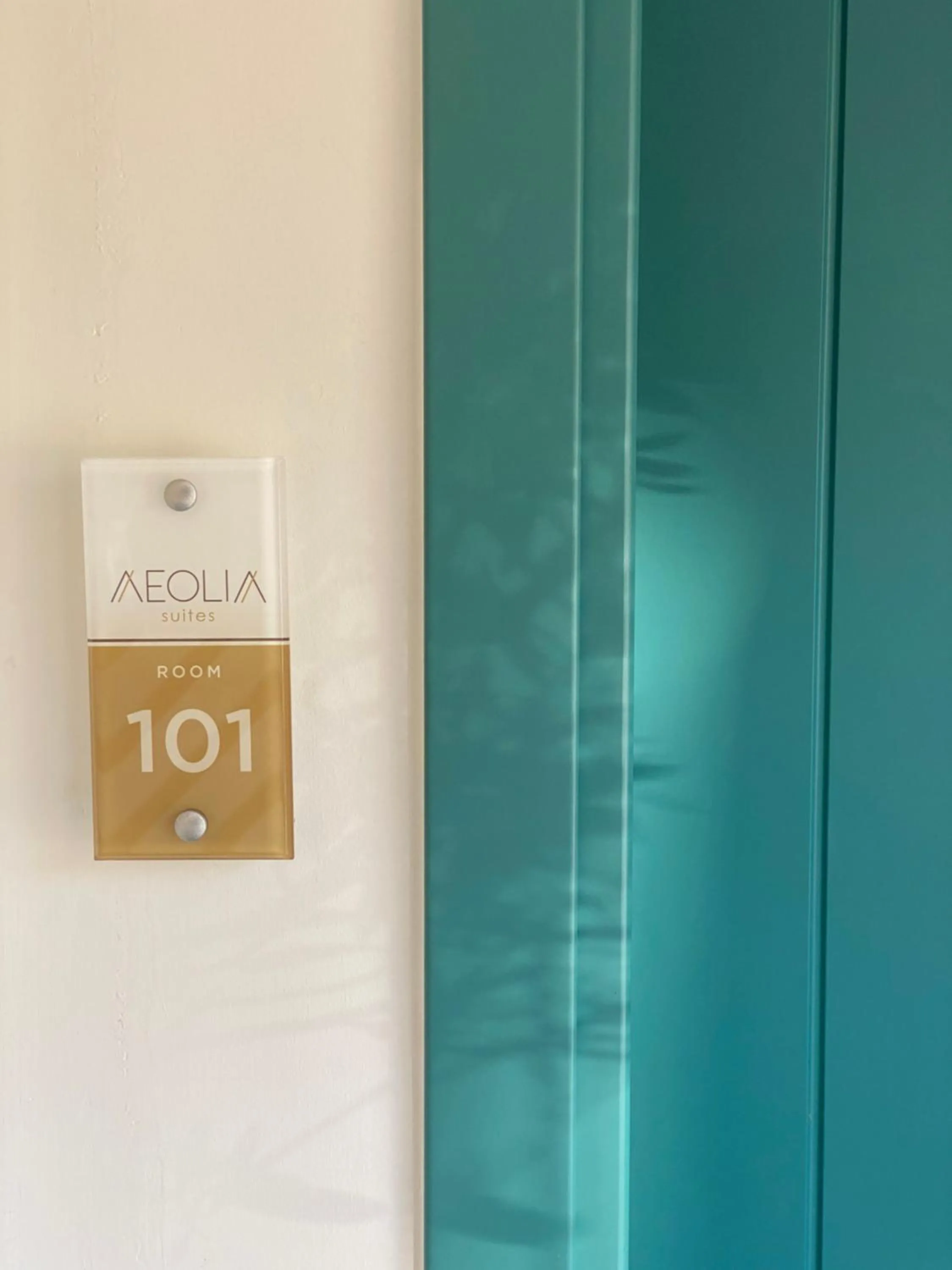 Logo/Certificate/Sign in Aeolia suites