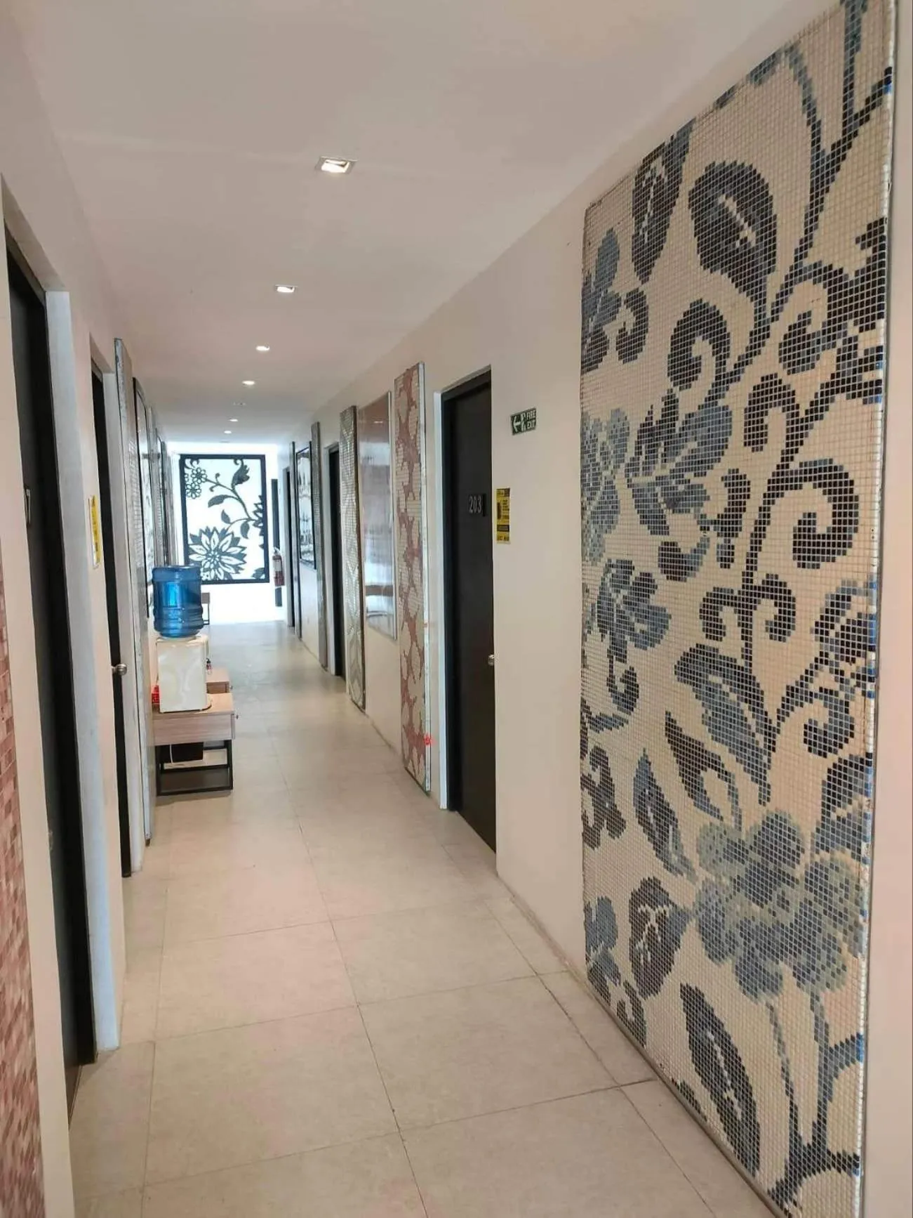 Facade/entrance in Hotel Rupert A Baler