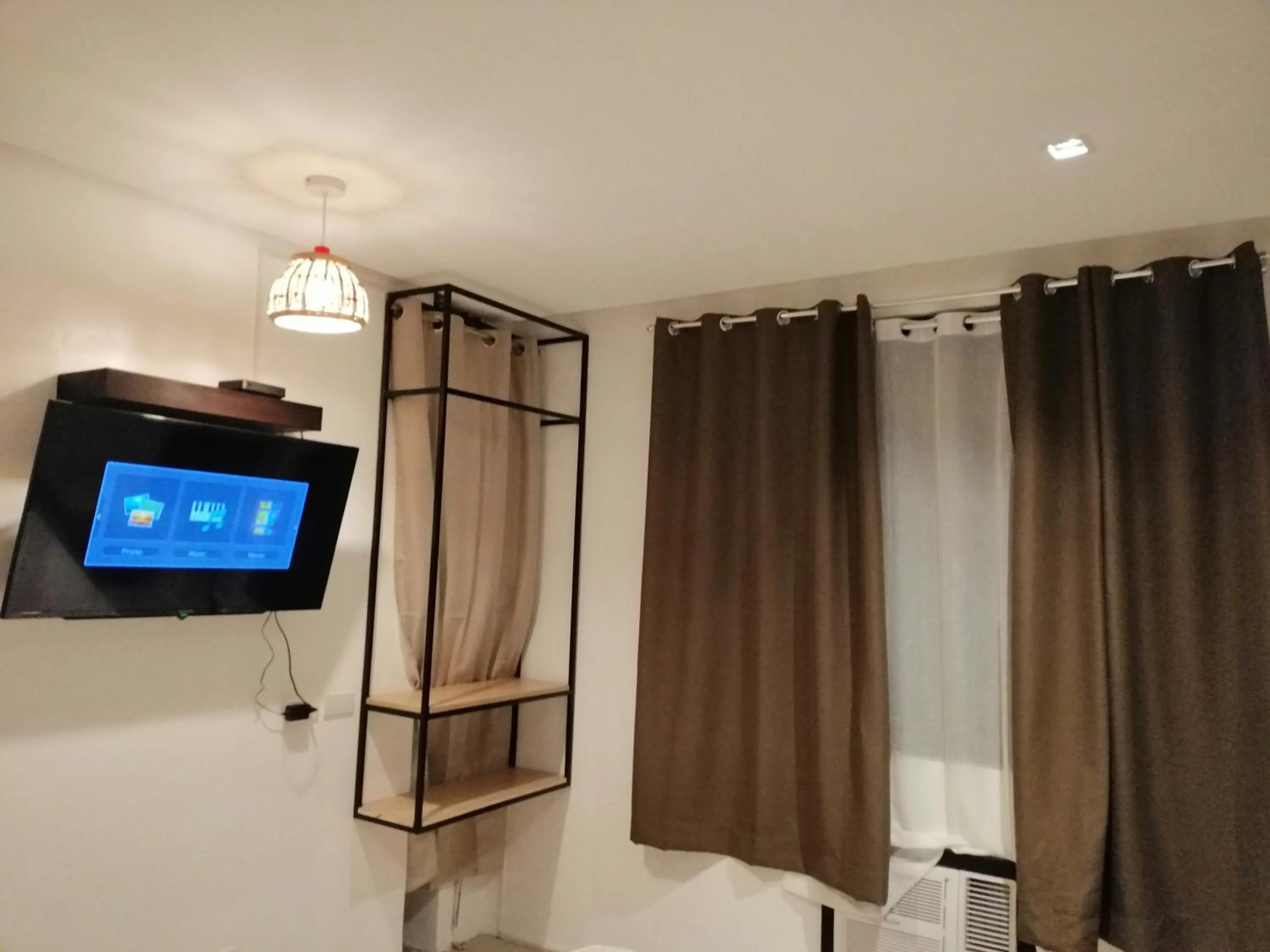 TV and multimedia in Hotel Rupert A Baler