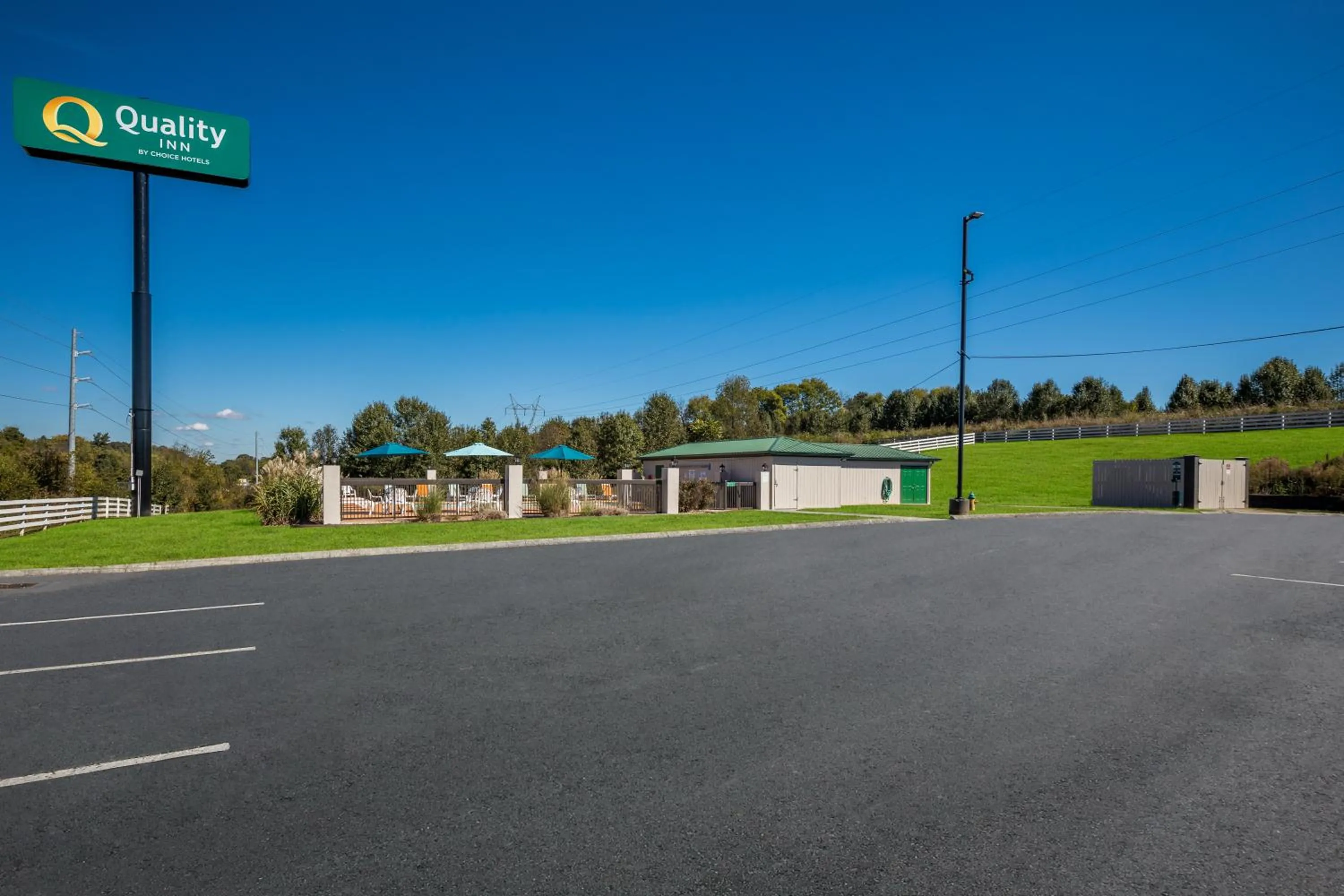 Property building in Quality Inn Dandridge