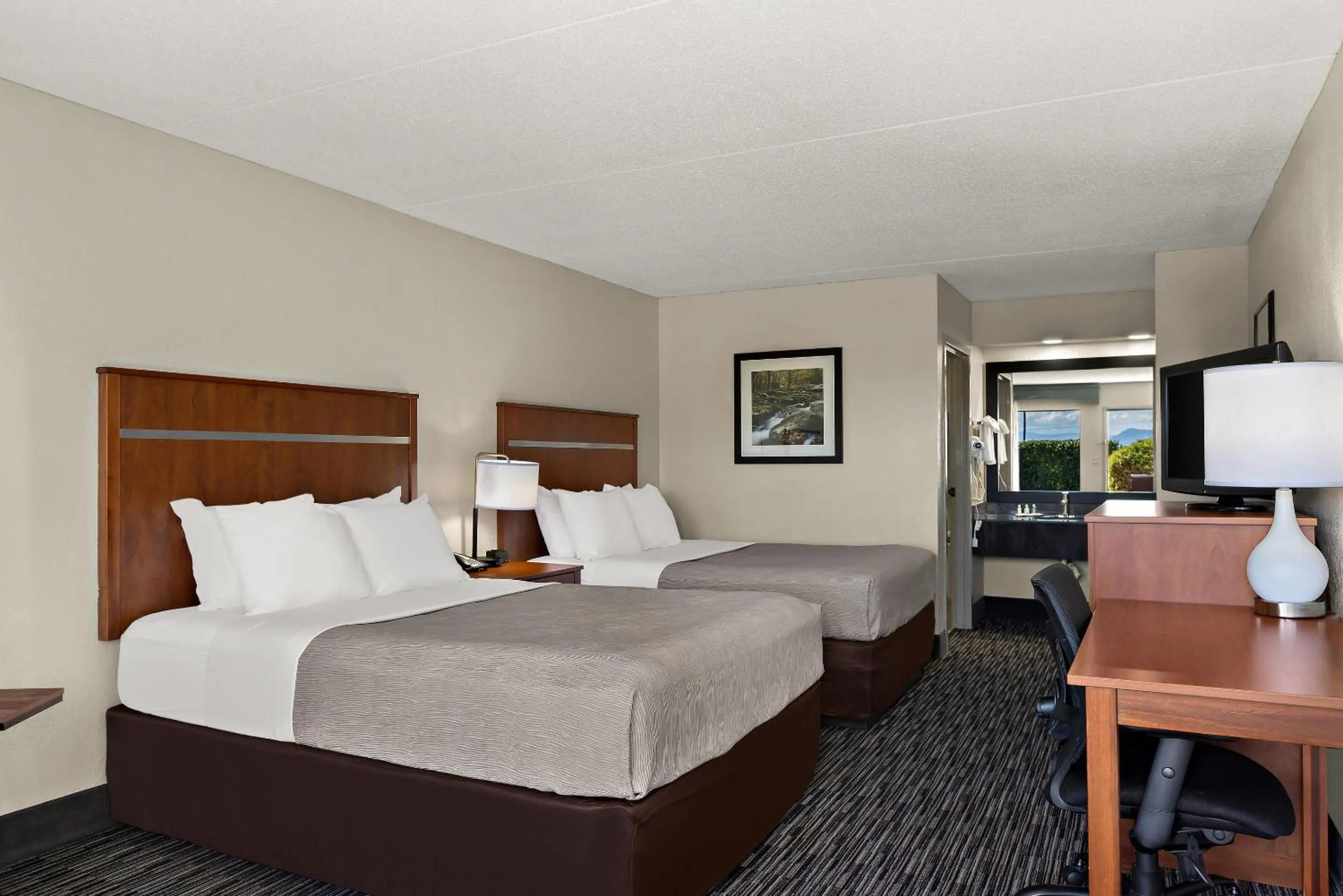 Bedroom, Bed in Quality Inn Dandridge