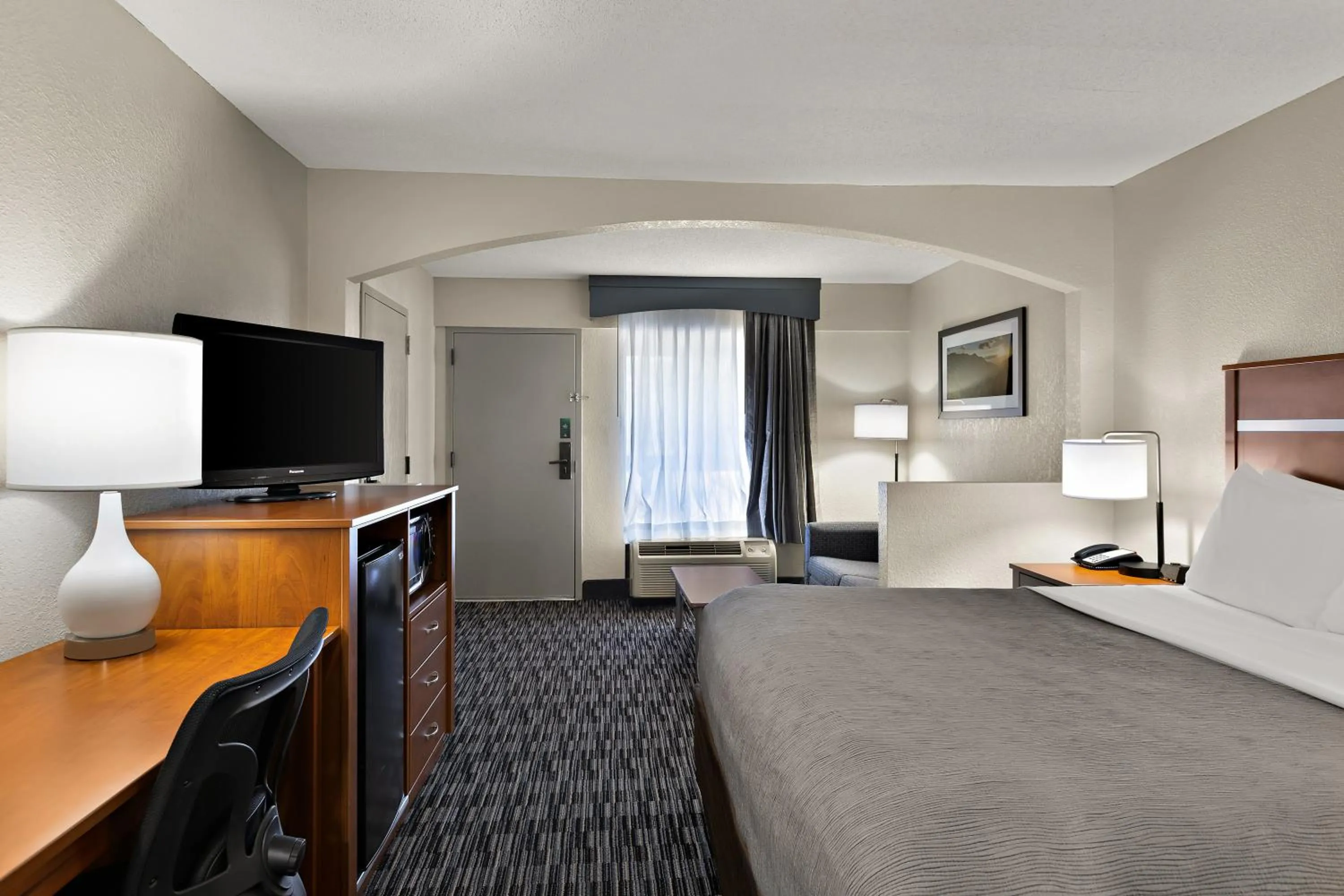 View (from property/room), Bed in Quality Inn Dandridge