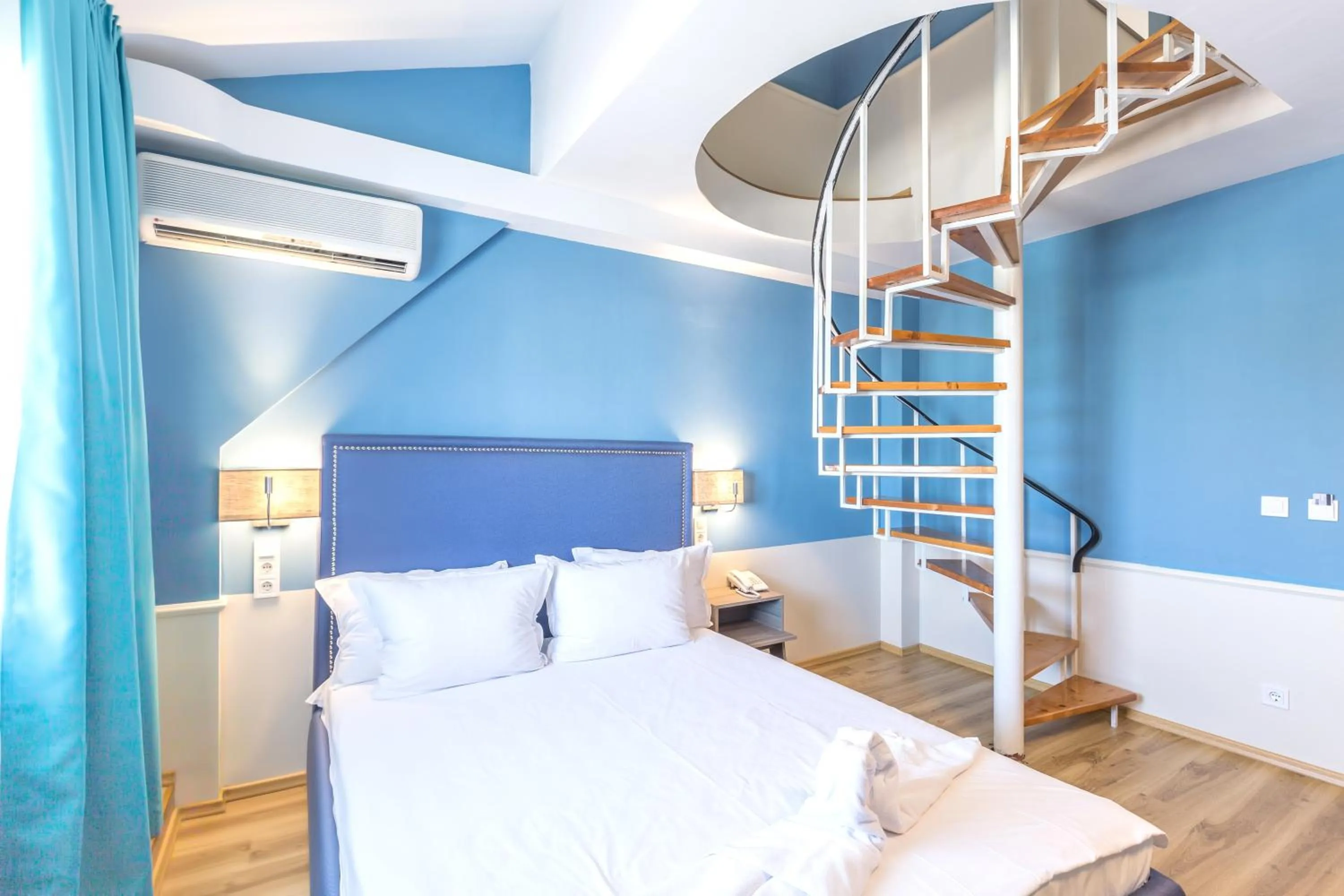 Bedroom, Bed in BSA Boulevard Boutique