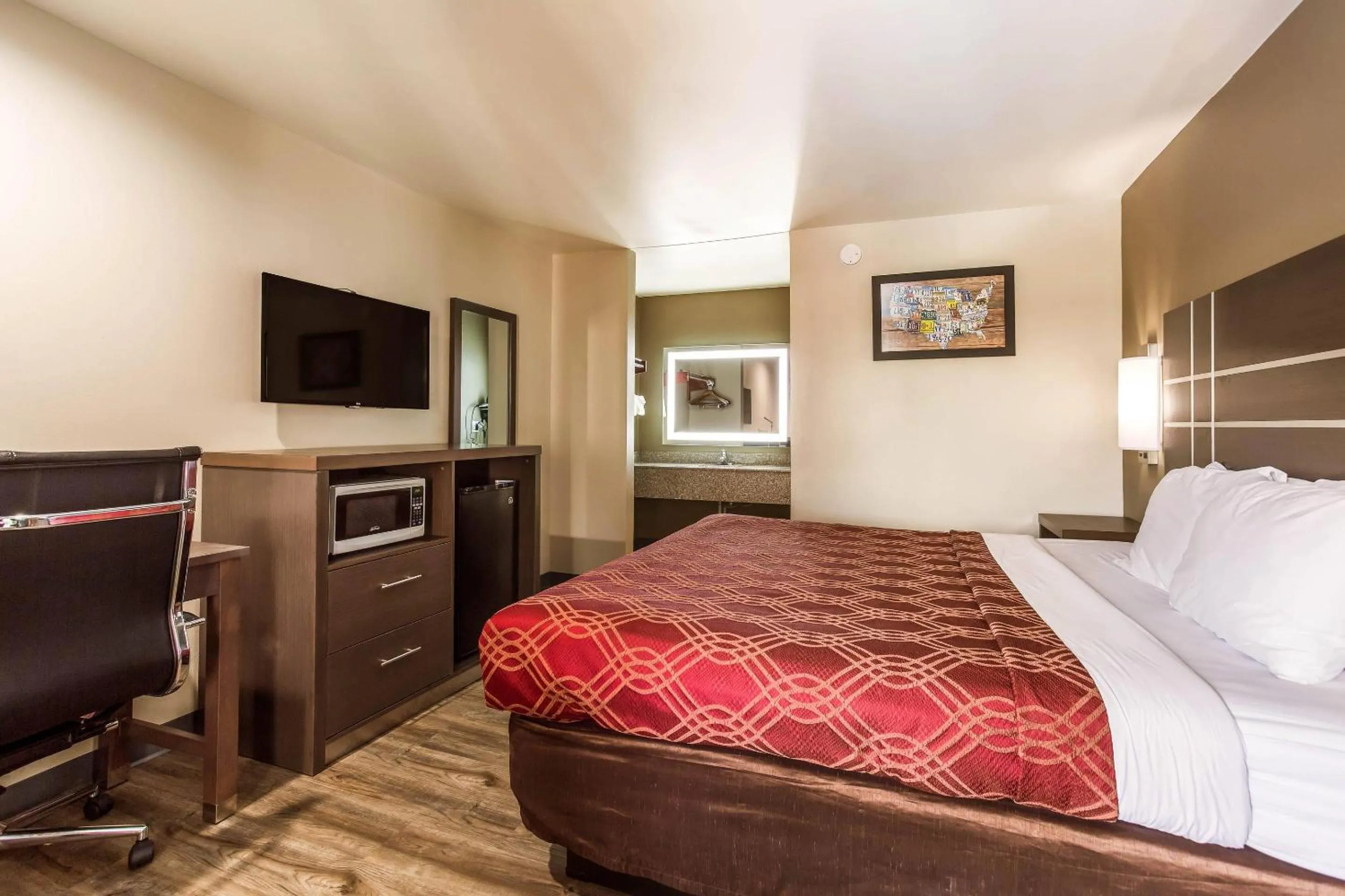 Bedroom, Bed in Econo Lodge Inn & Suites Murfreesboro Shopping District