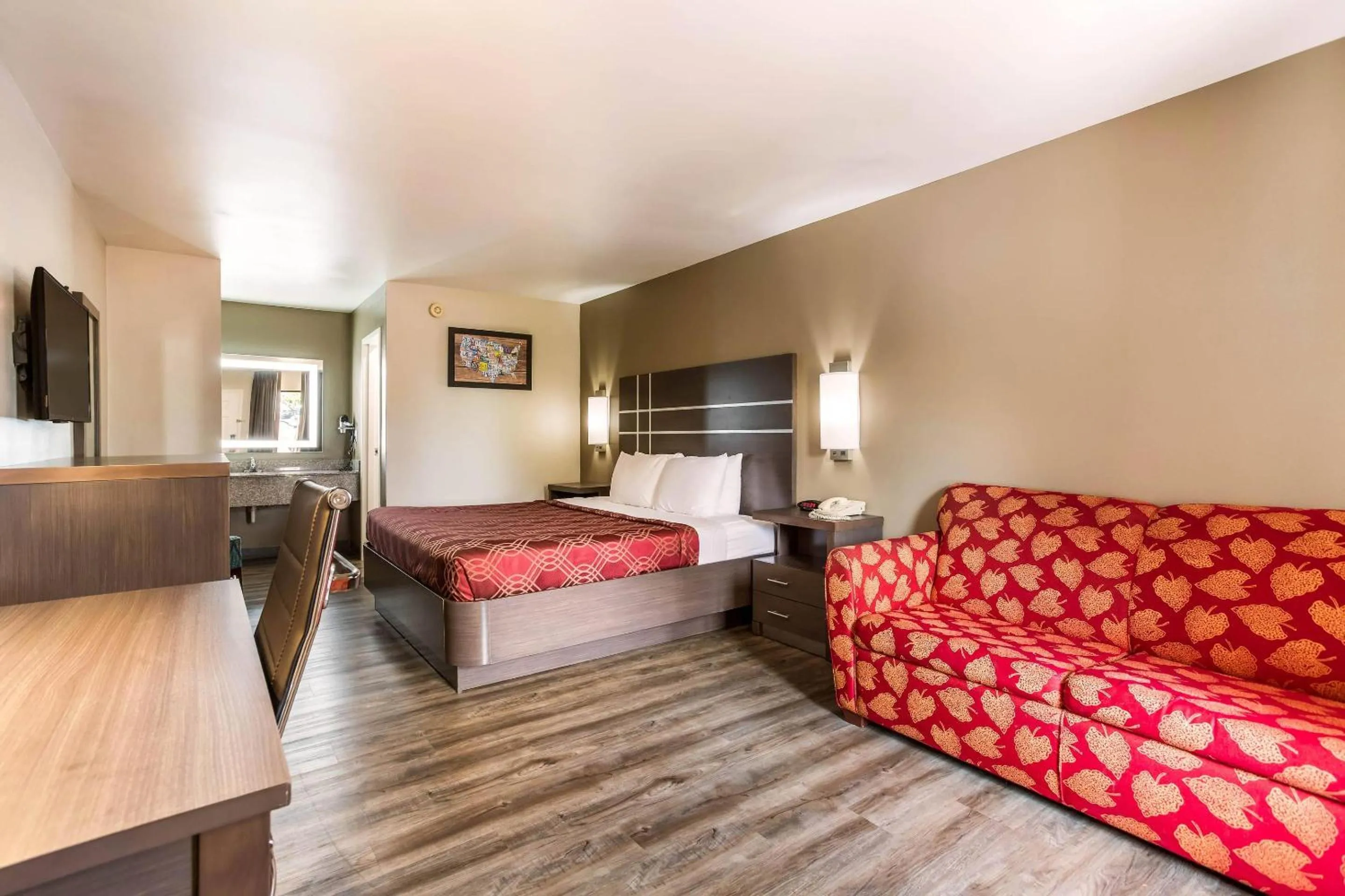 Bedroom, Bed in Econo Lodge Inn & Suites Murfreesboro Shopping District