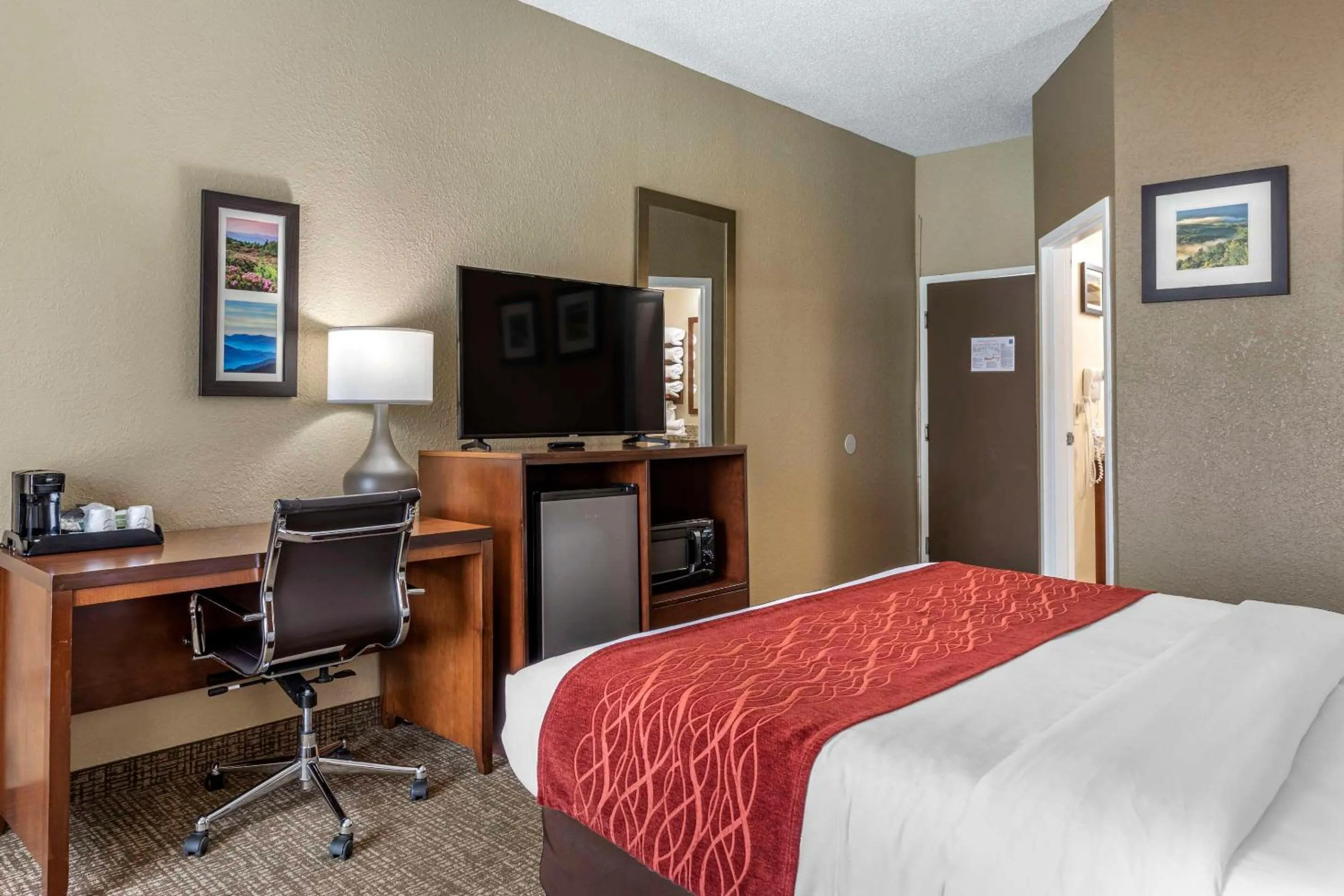Bedroom, Bed in Comfort Inn Kingsport Southeast
