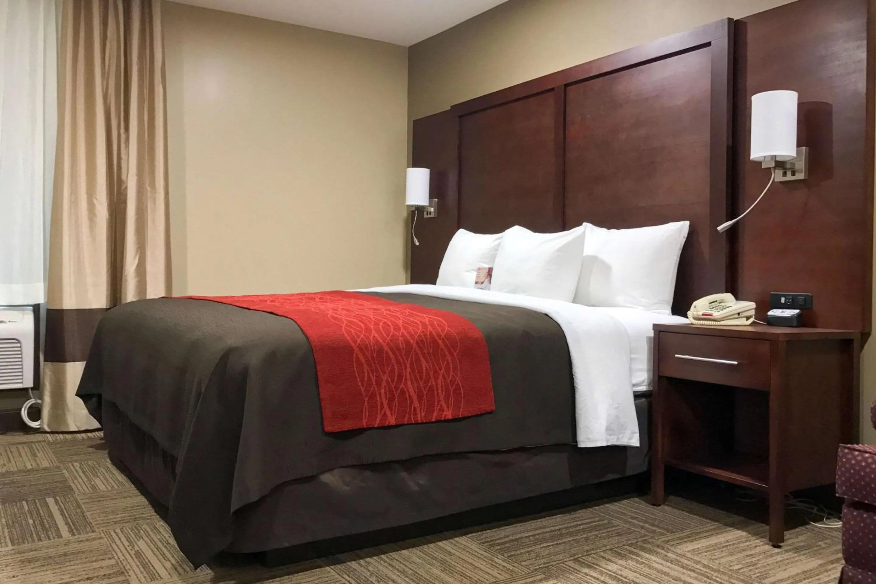 Photo of the whole room in Giles Hotel Inn and Suites