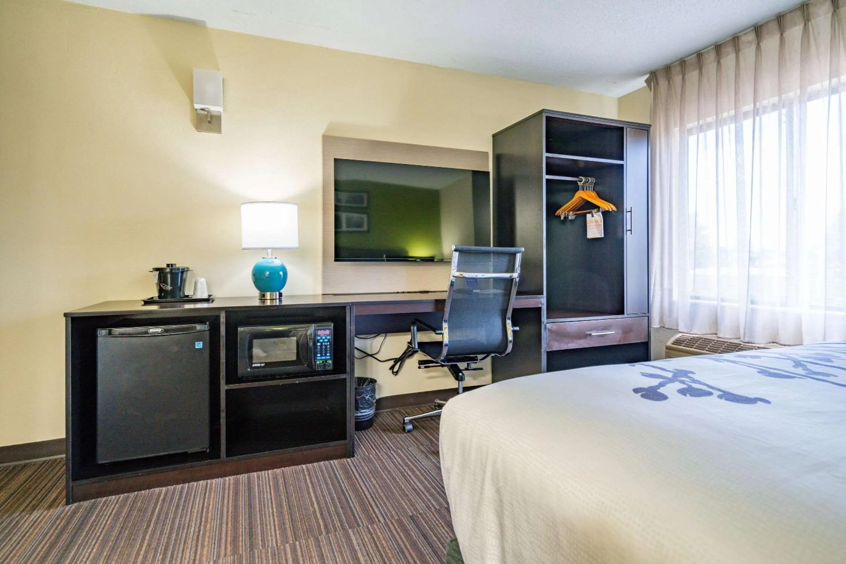 Bedroom, Bed in Sleep Inn Murfreesboro Shopping District