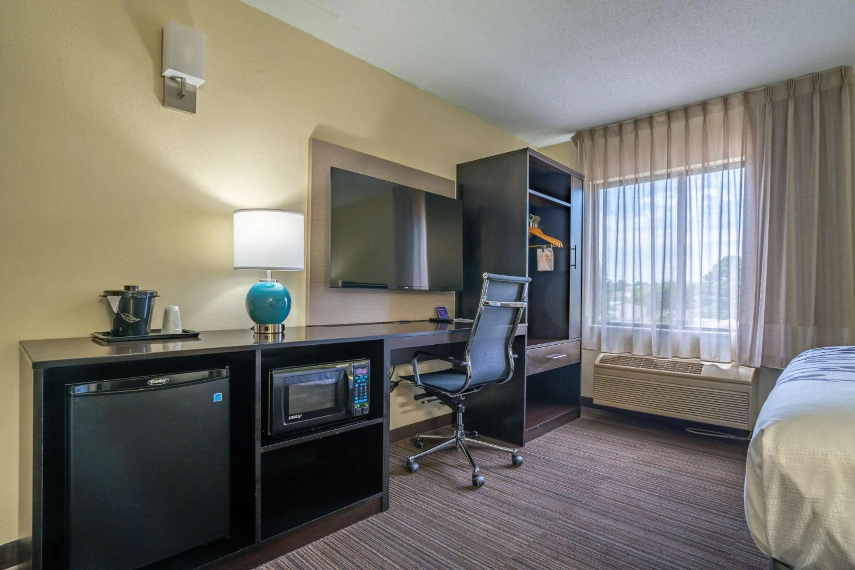 Bedroom, Bed in Sleep Inn Murfreesboro Shopping District