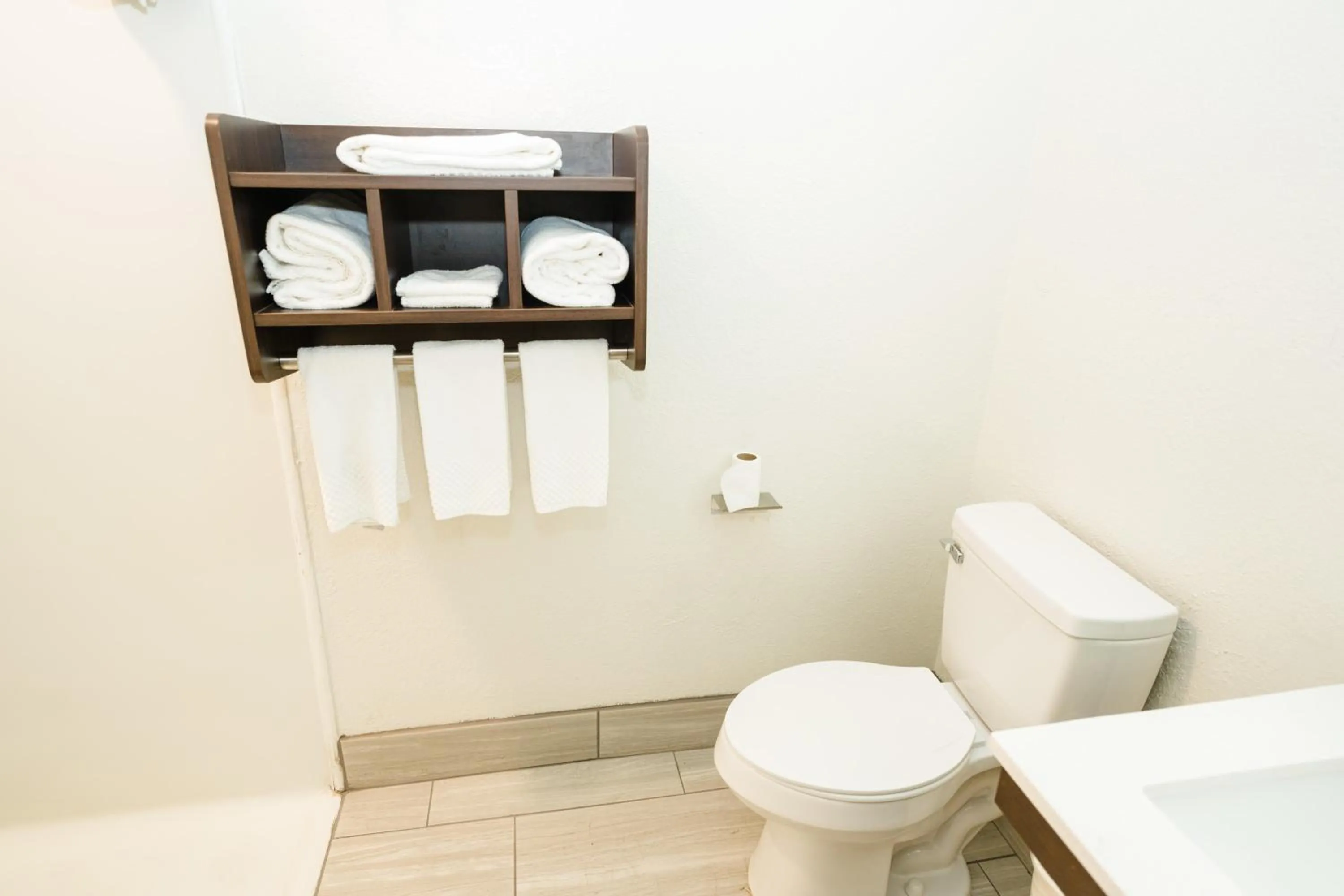 MainStay Suites Knoxville Airport