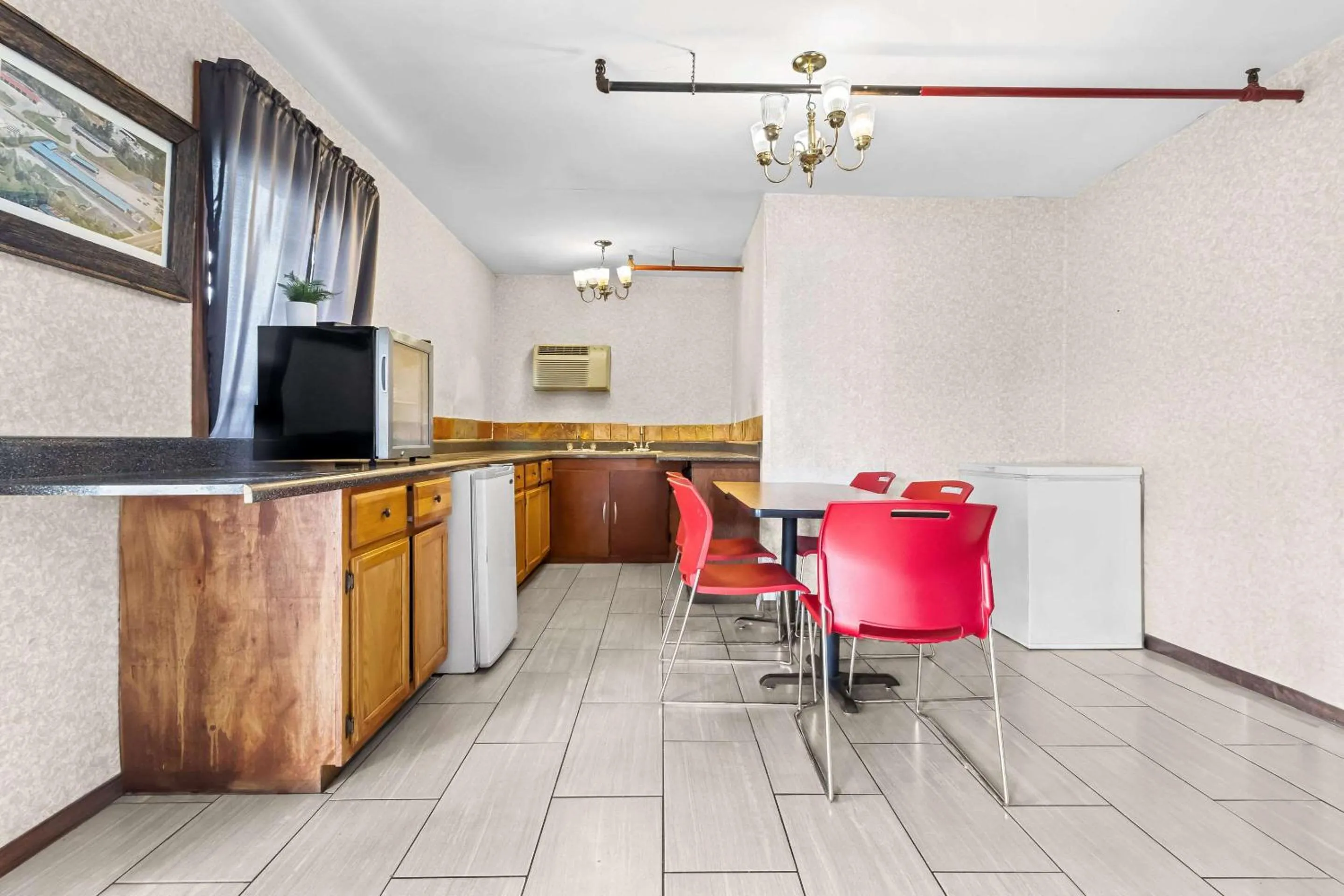 Breakfast in Rodeway Inn Lexington West