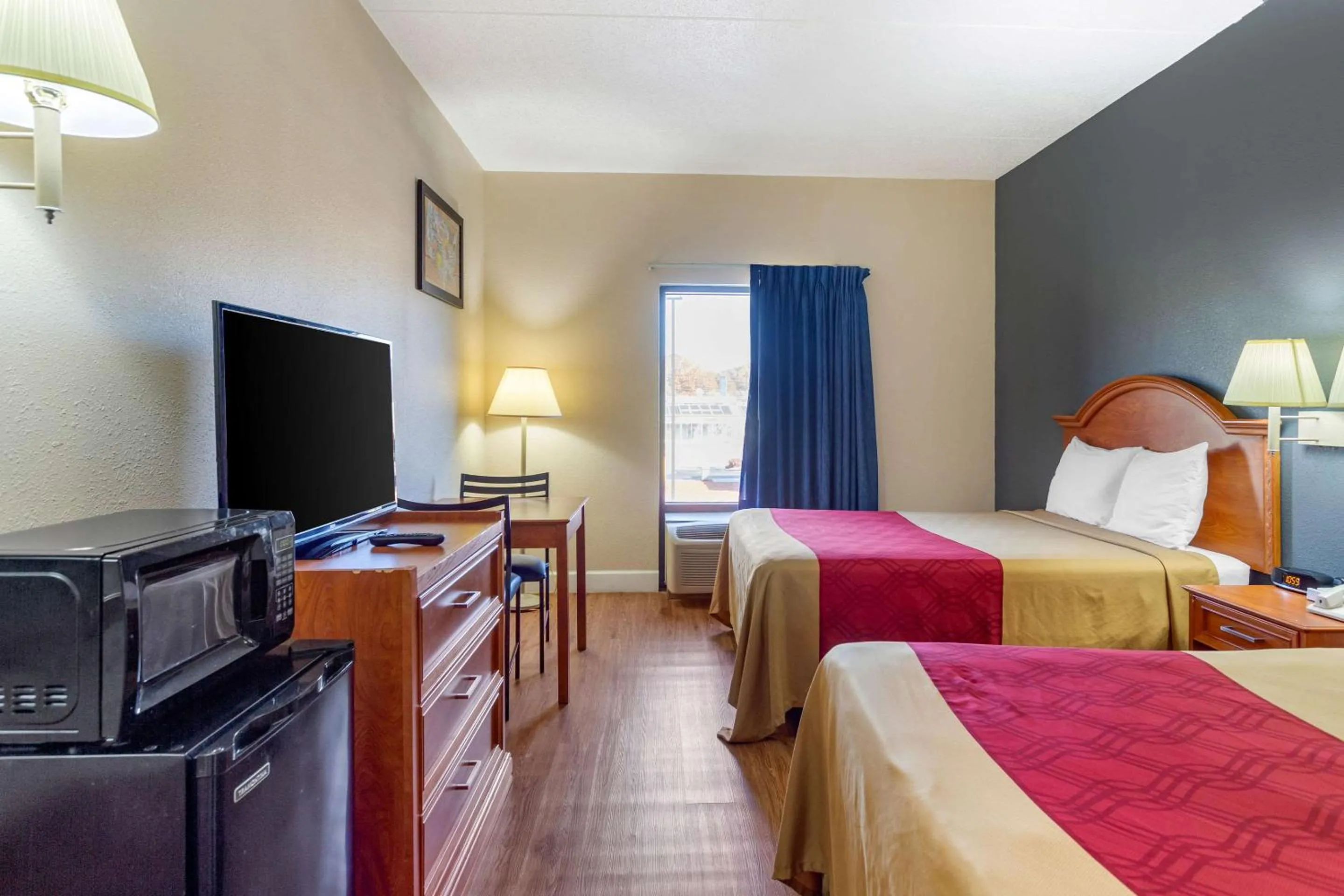 Bedroom, Bed in Econo Lodge Lookout Mountain