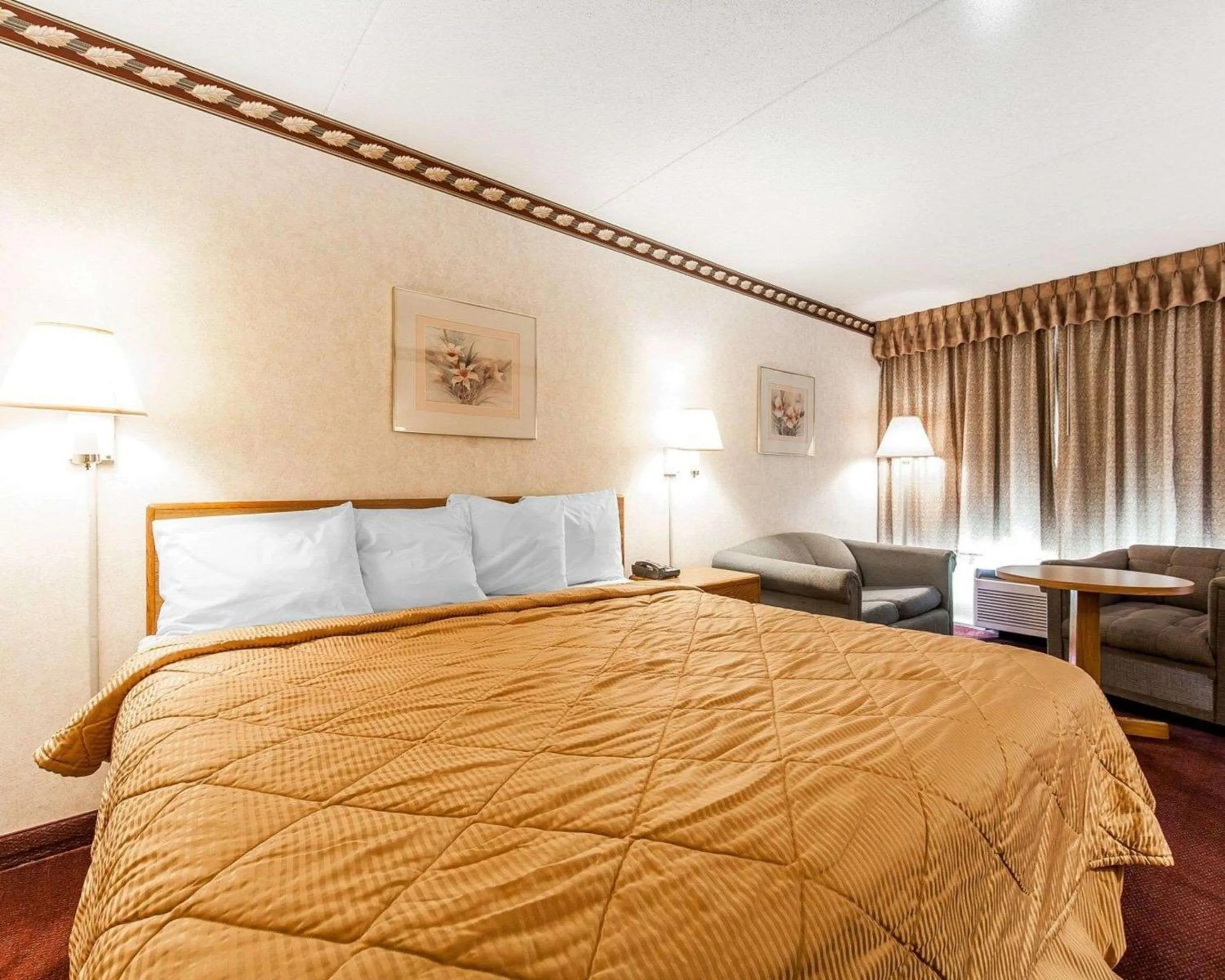 Photo of the whole room in Rodeway Inn Sweetwater South