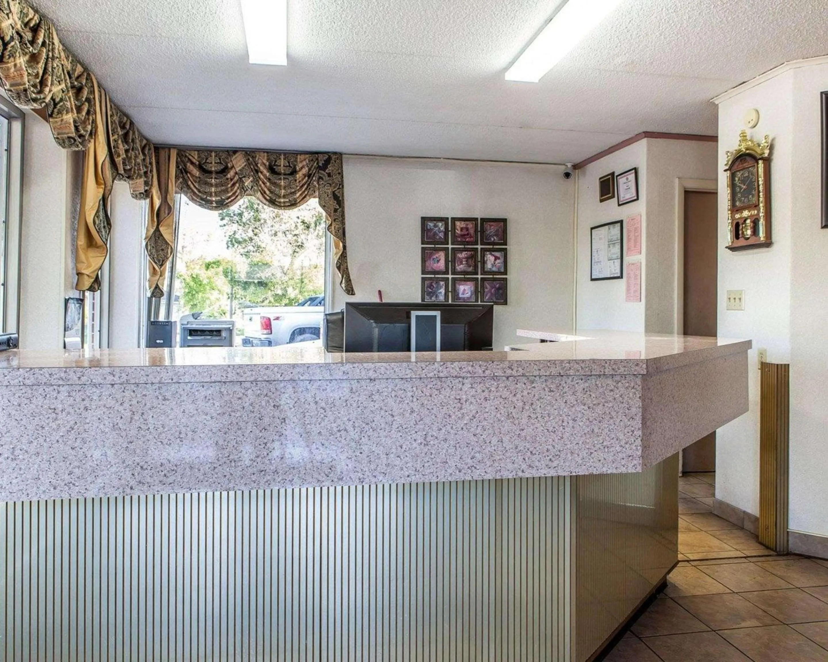 Lobby or reception in Rodeway Inn Sweetwater South