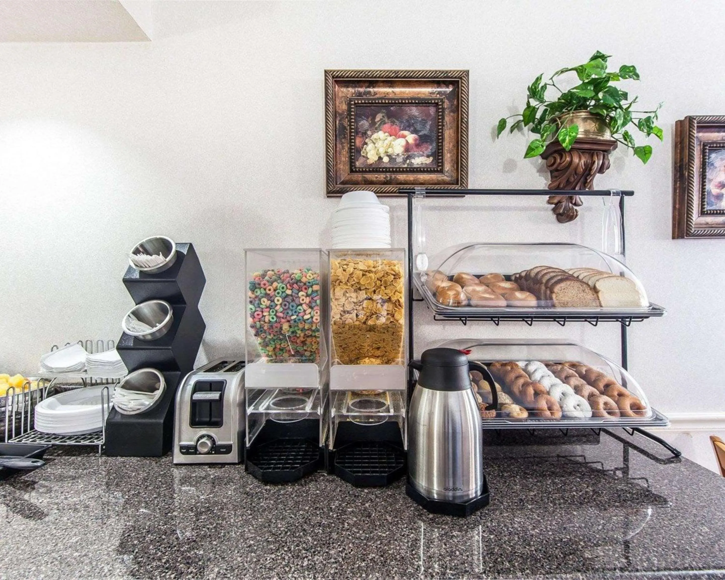 Restaurant/places to eat in Rodeway Inn Sweetwater South