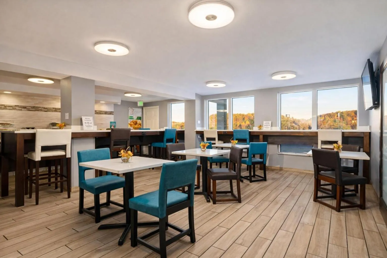 Restaurant/places to eat in Quality Inn Kodak Sevierville