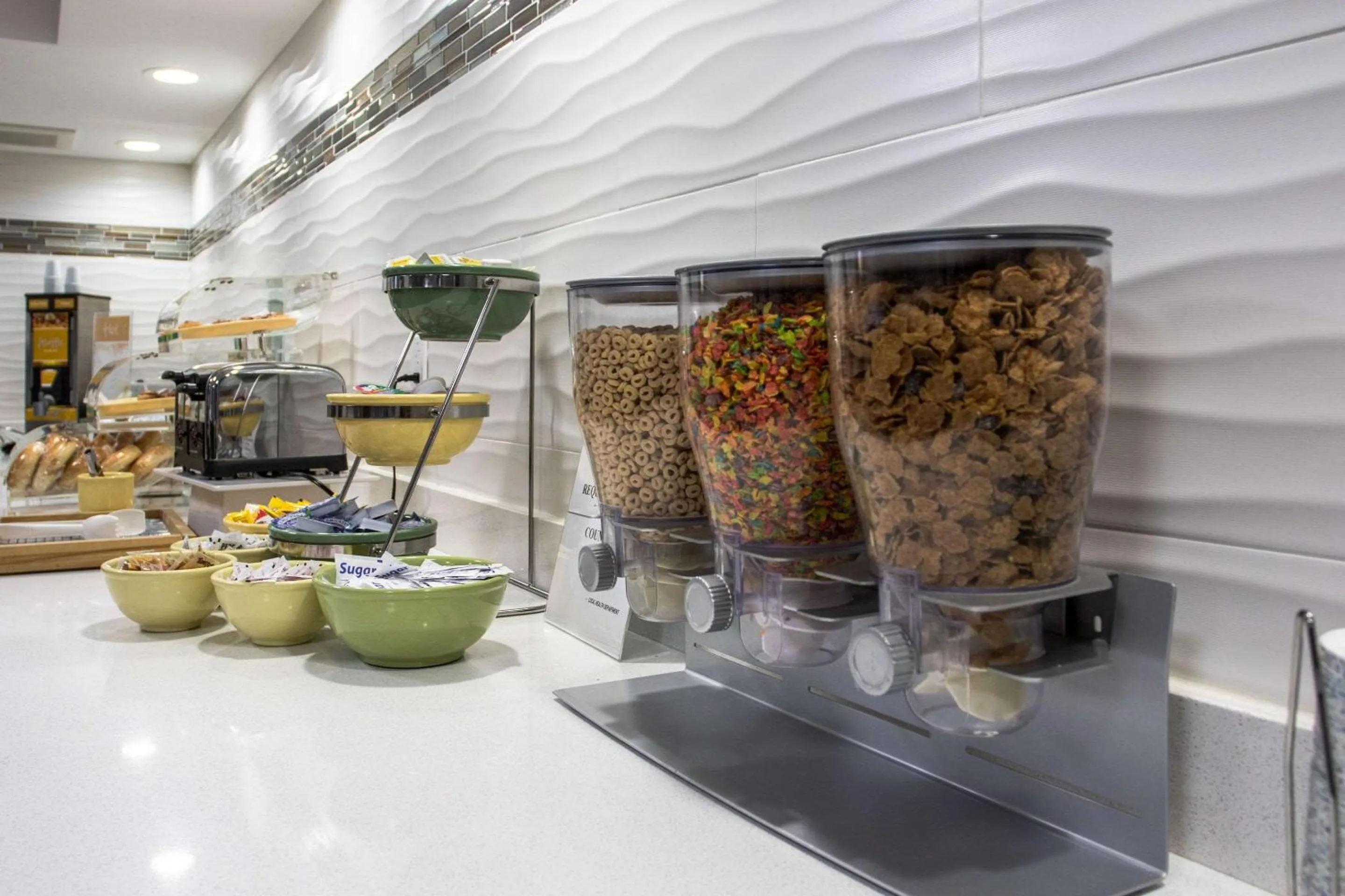 Restaurant/places to eat in Quality Inn Kodak Sevierville