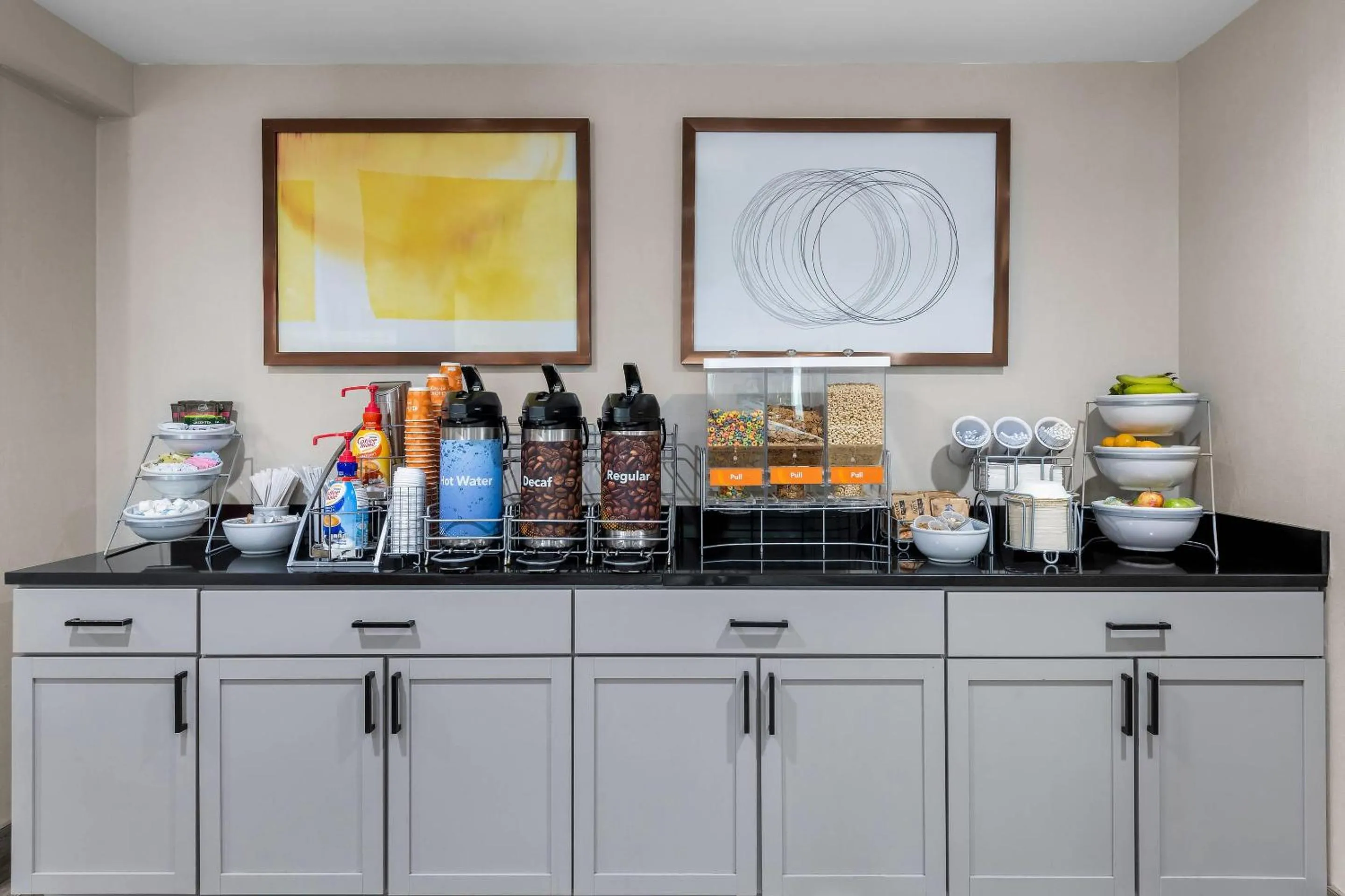 Breakfast in Comfort Suites Knoxville West - Farragut