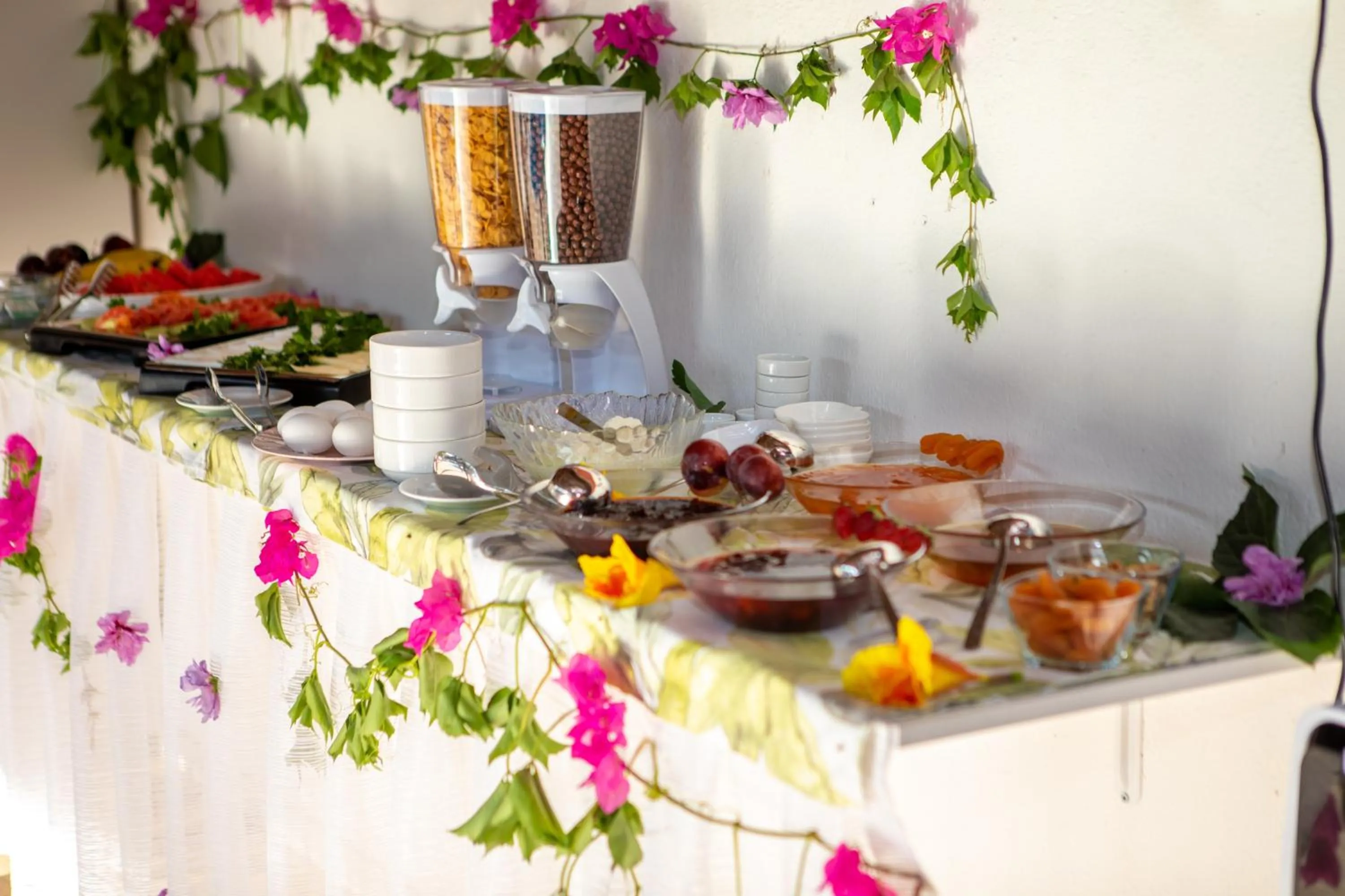 Food and drinks in YENI DOGA HOTEL