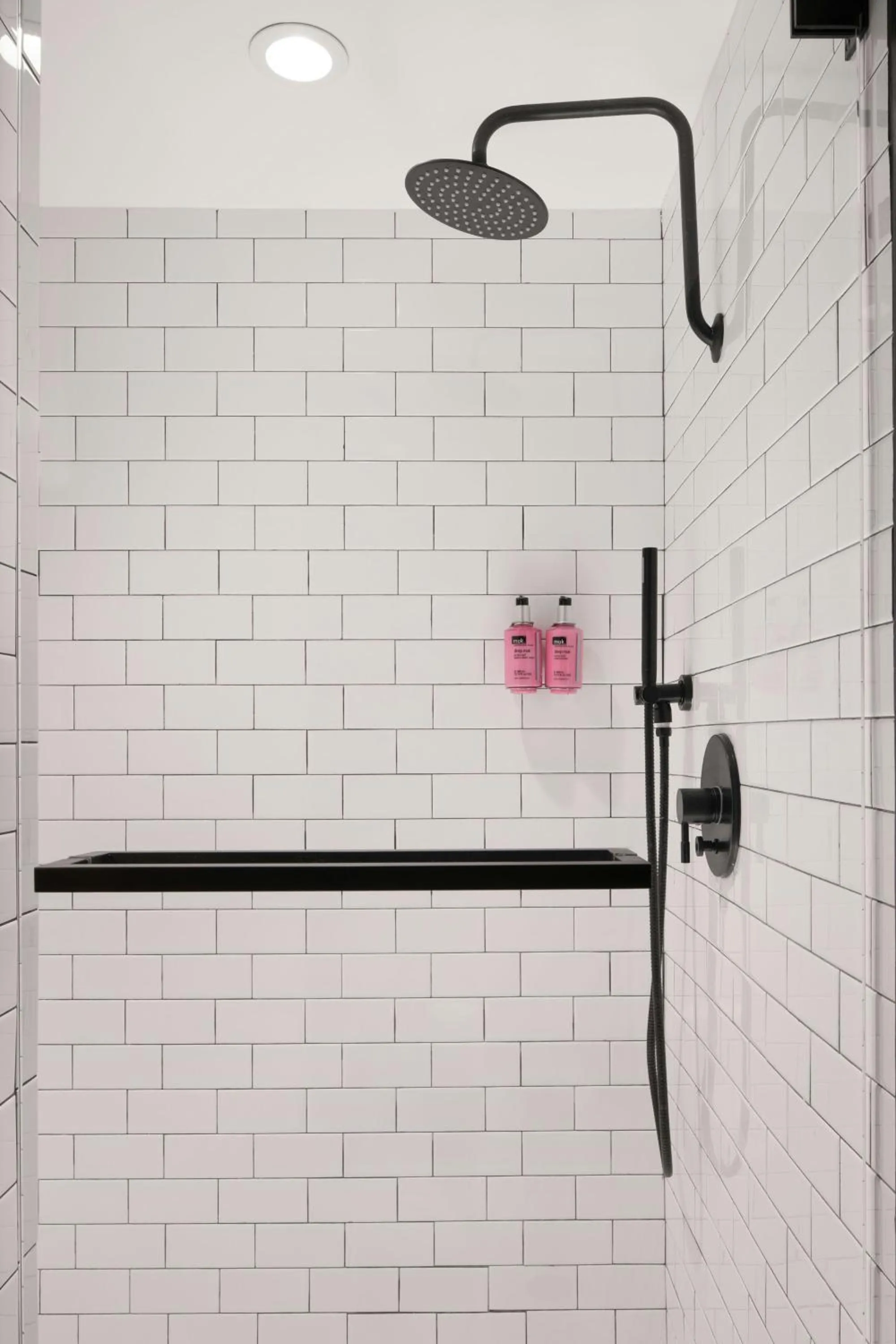 Bathroom in MOXY Memphis Downtown