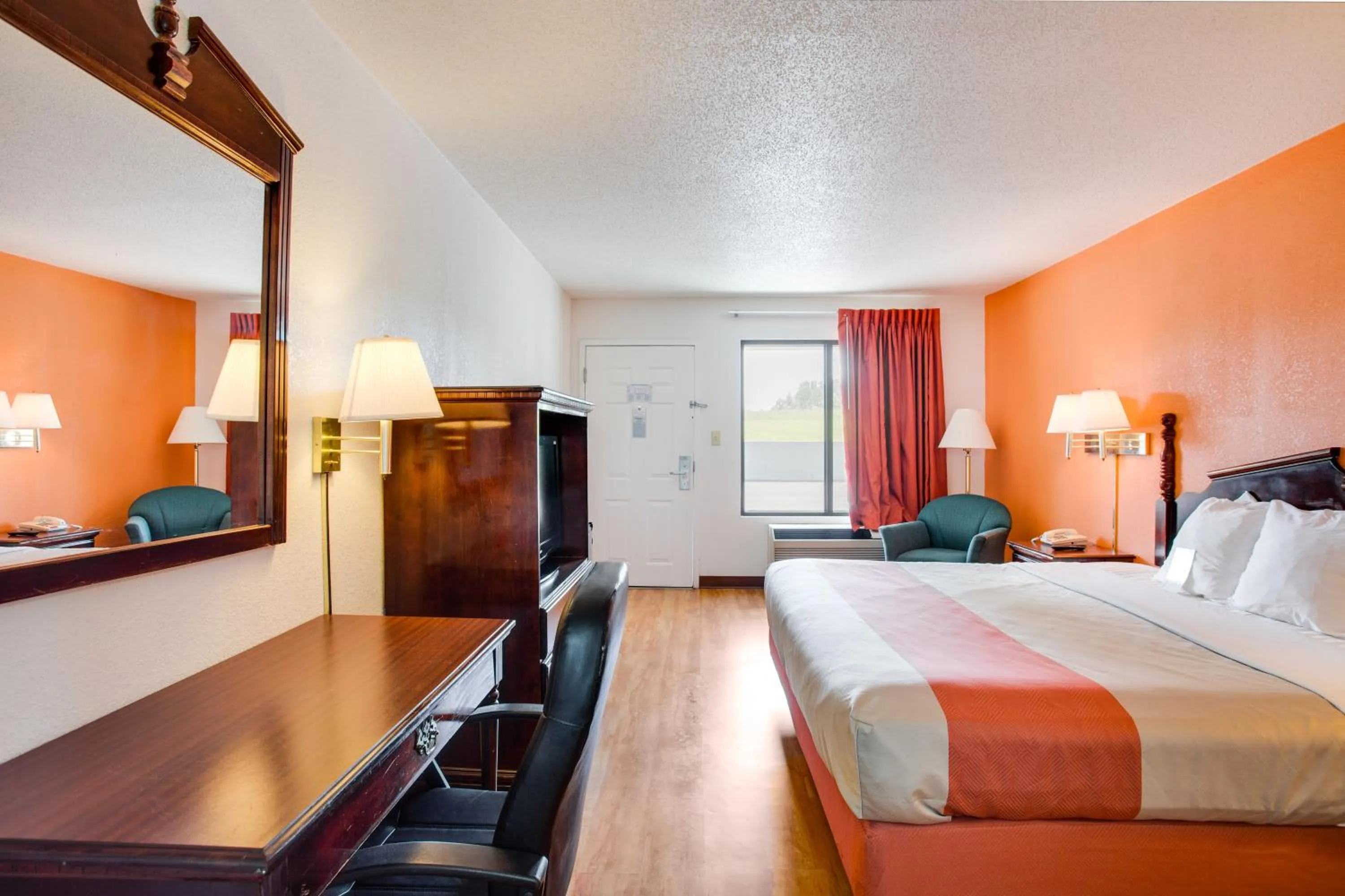 Bedroom, Bed in Motel 6-White House, TN