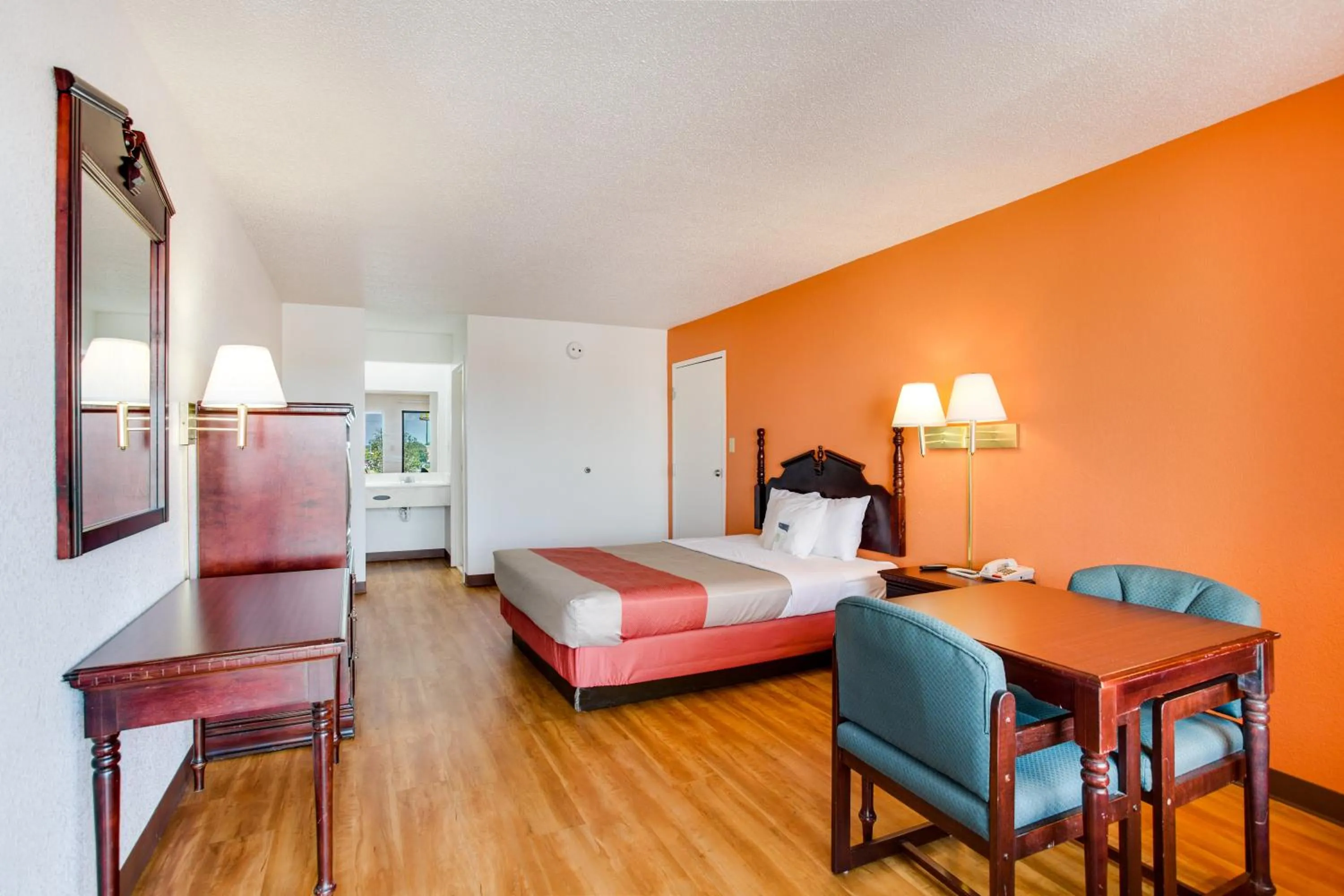 Bedroom, Bed in Motel 6-White House, TN