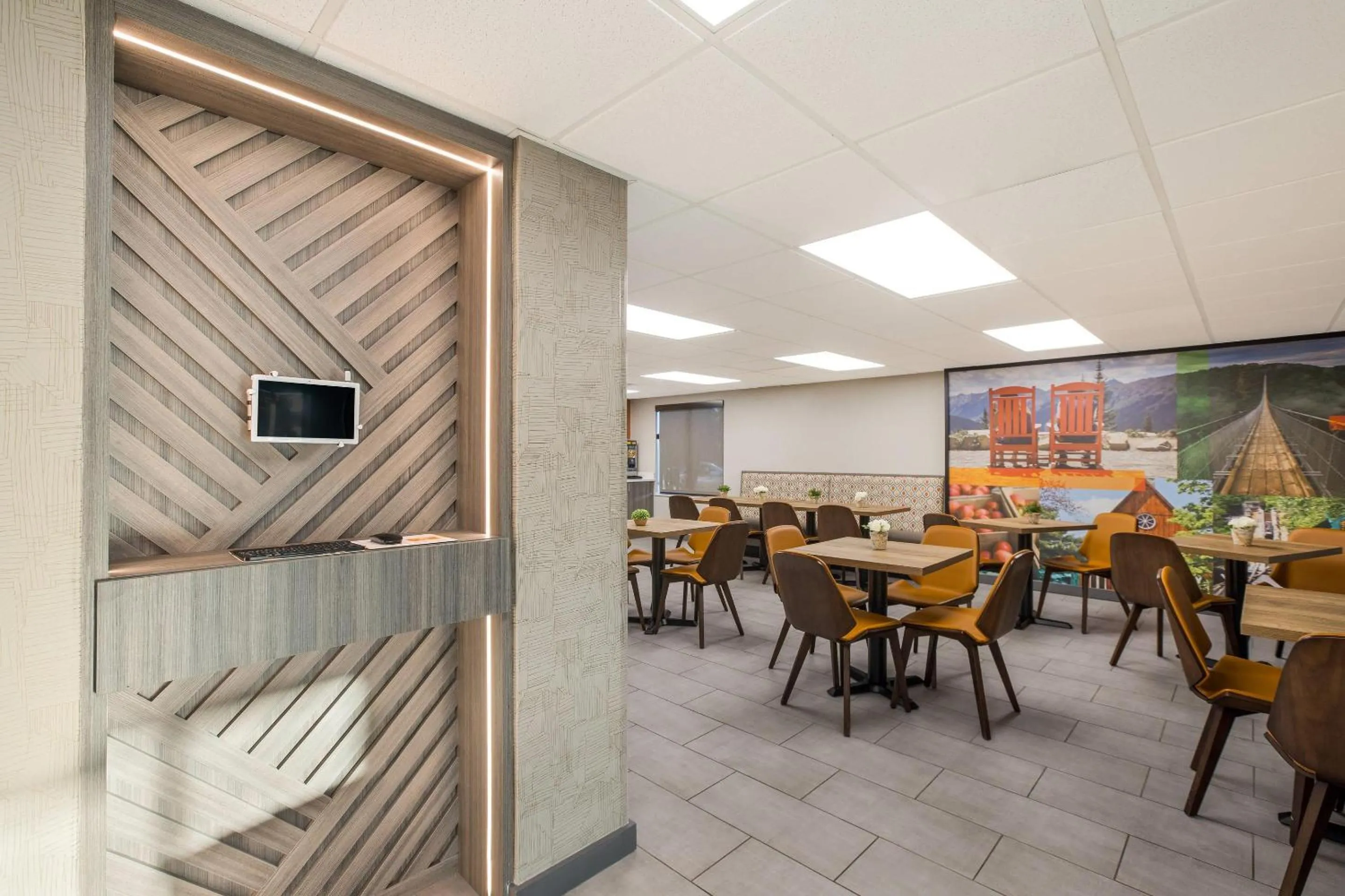 Breakfast in Clarion Pointe Sevierville-Pigeon Forge