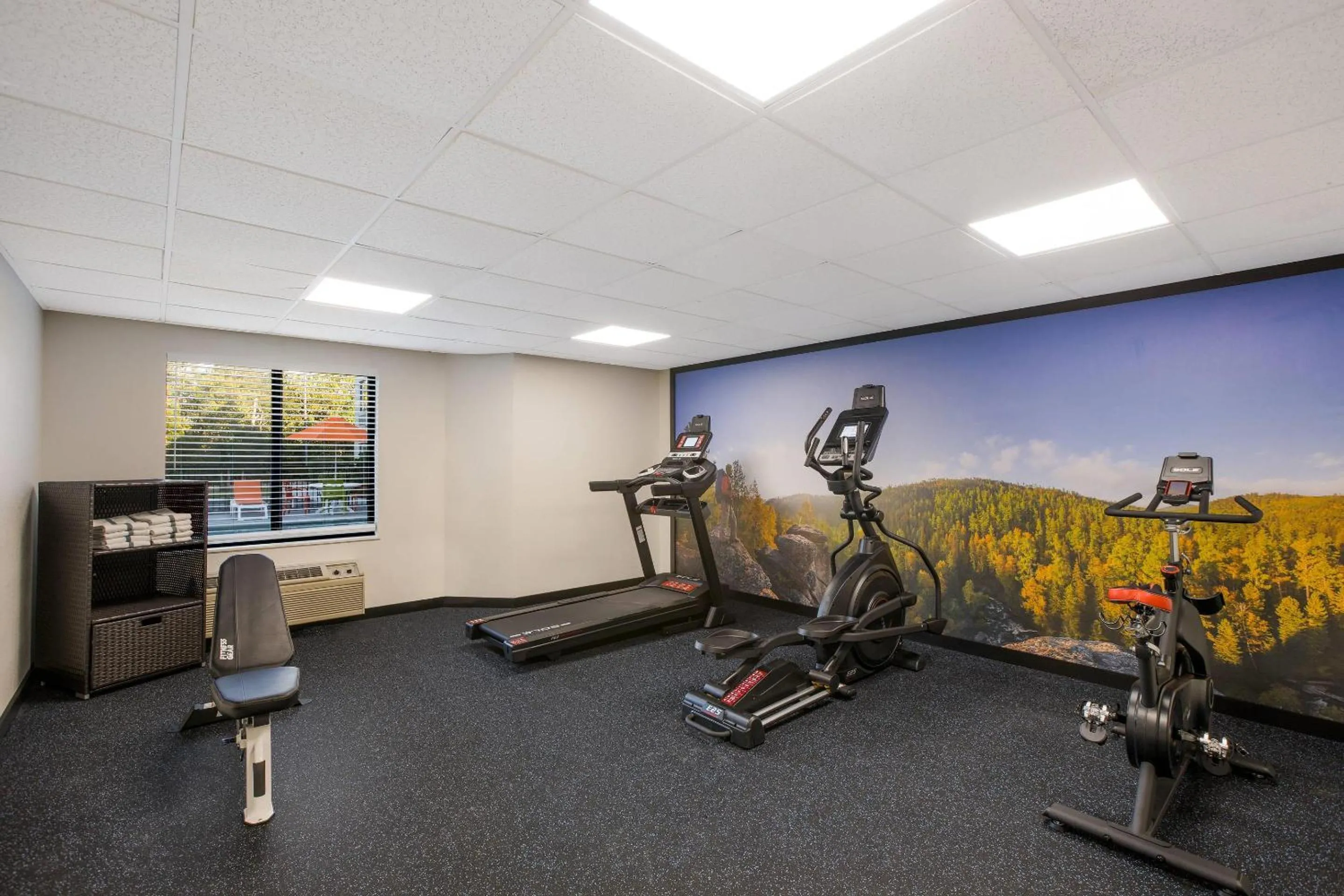 Fitness centre/facilities in Clarion Pointe Sevierville-Pigeon Forge