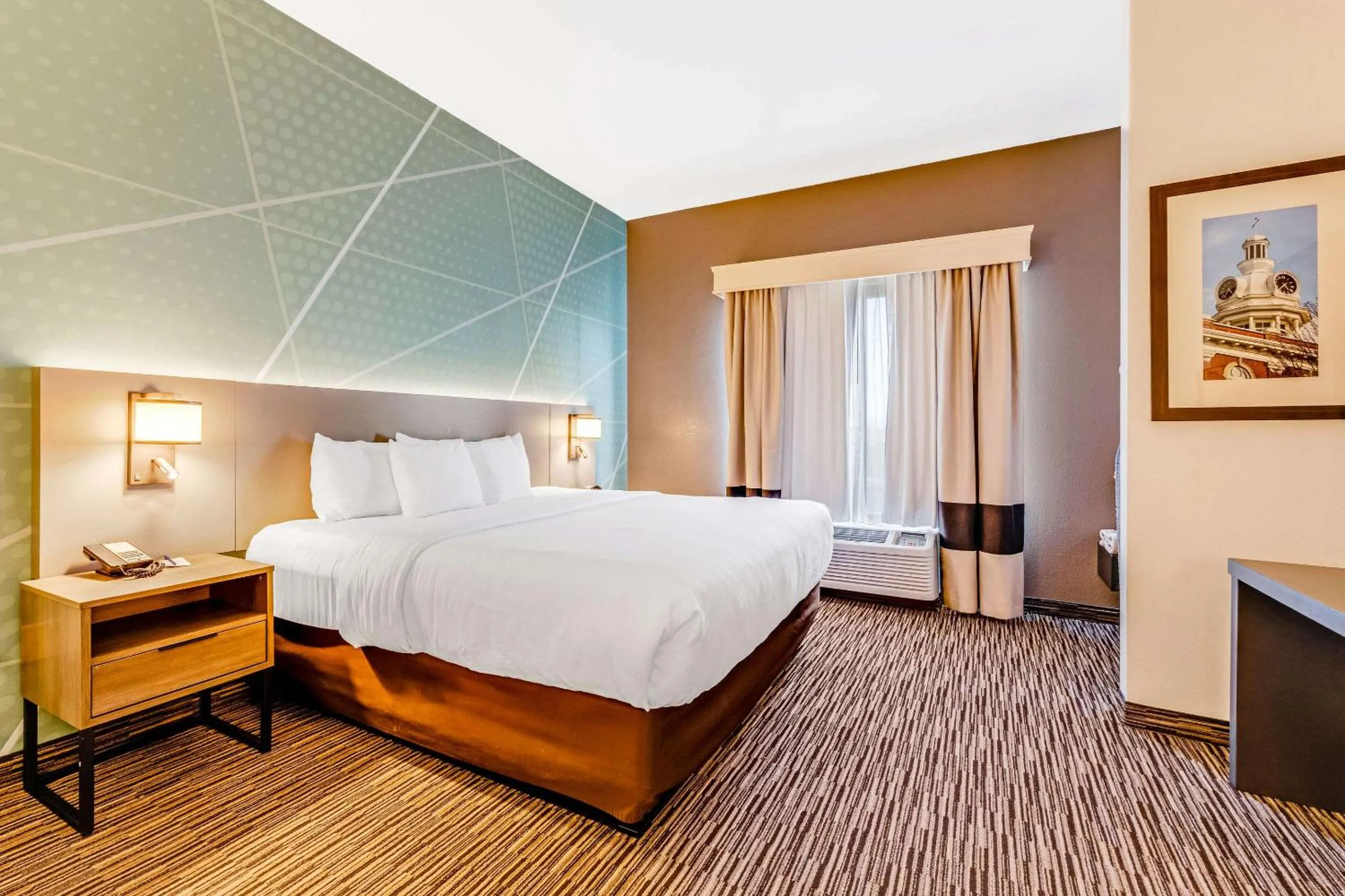 Bedroom, Bed in Comfort Suites Murfreesboro Shopping District