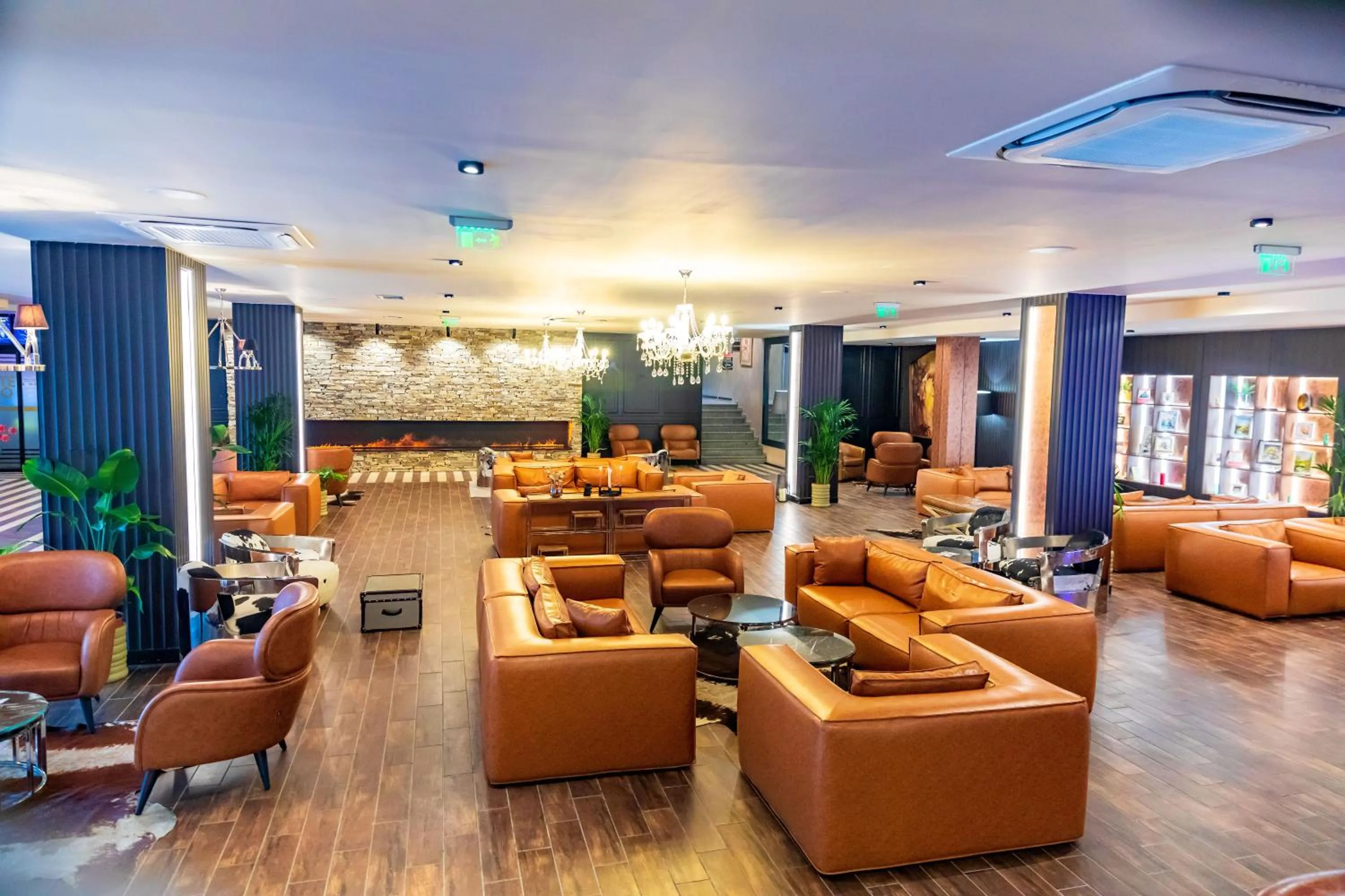 Lobby or reception in Grand Hotel Bansko - Fitness & SPA