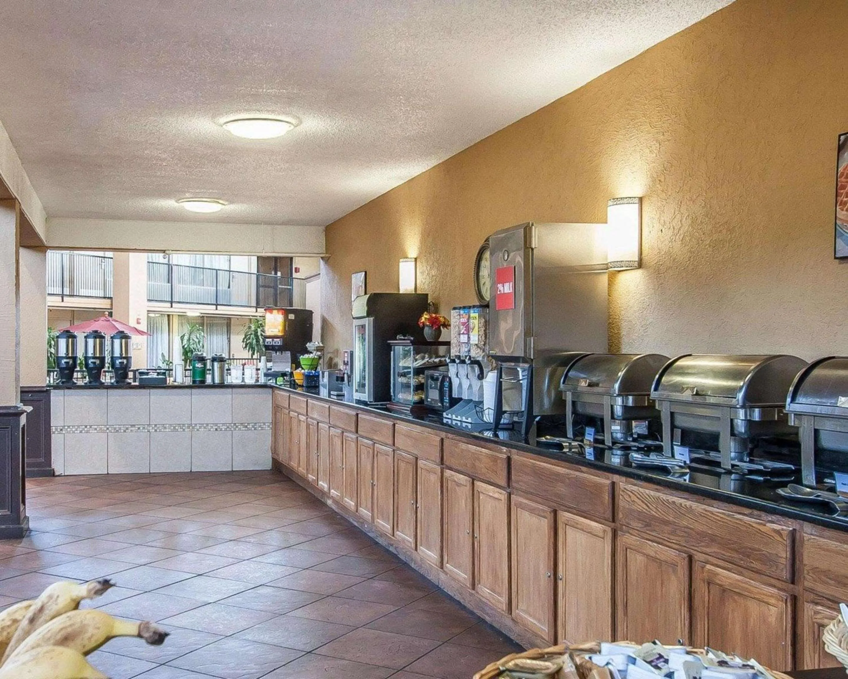 Breakfast in Clarion Inn Murfreesboro Old Fort Pkwy