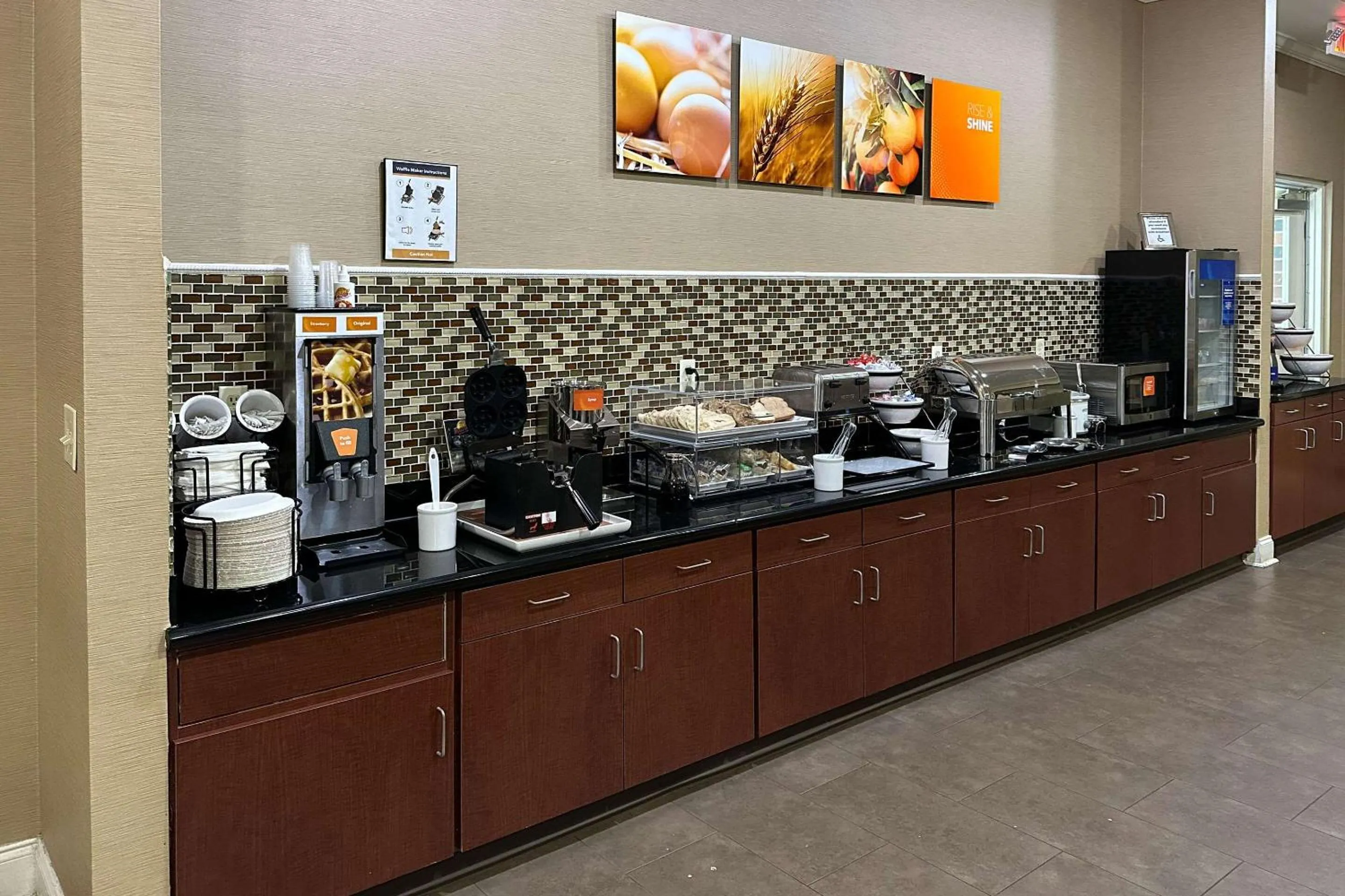 Breakfast in Comfort Inn & Suites Rogersville