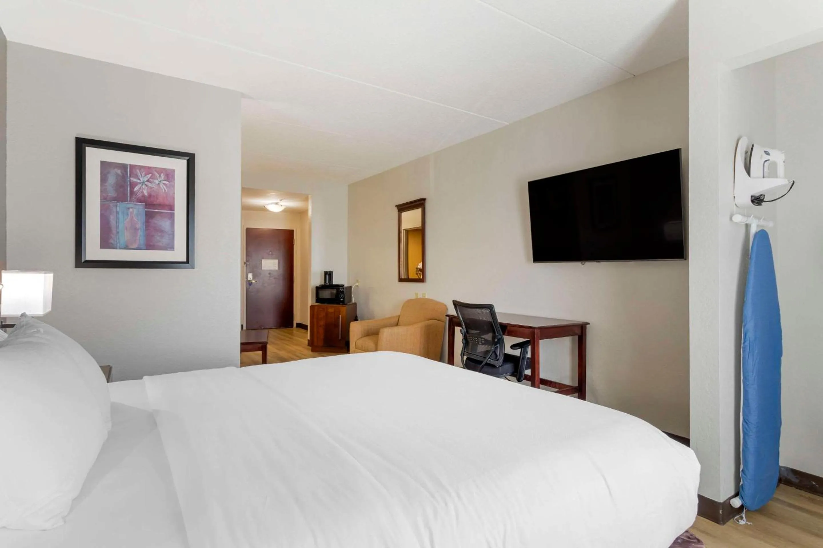 Bedroom, Bed in Comfort Suites Kodak Sevierville