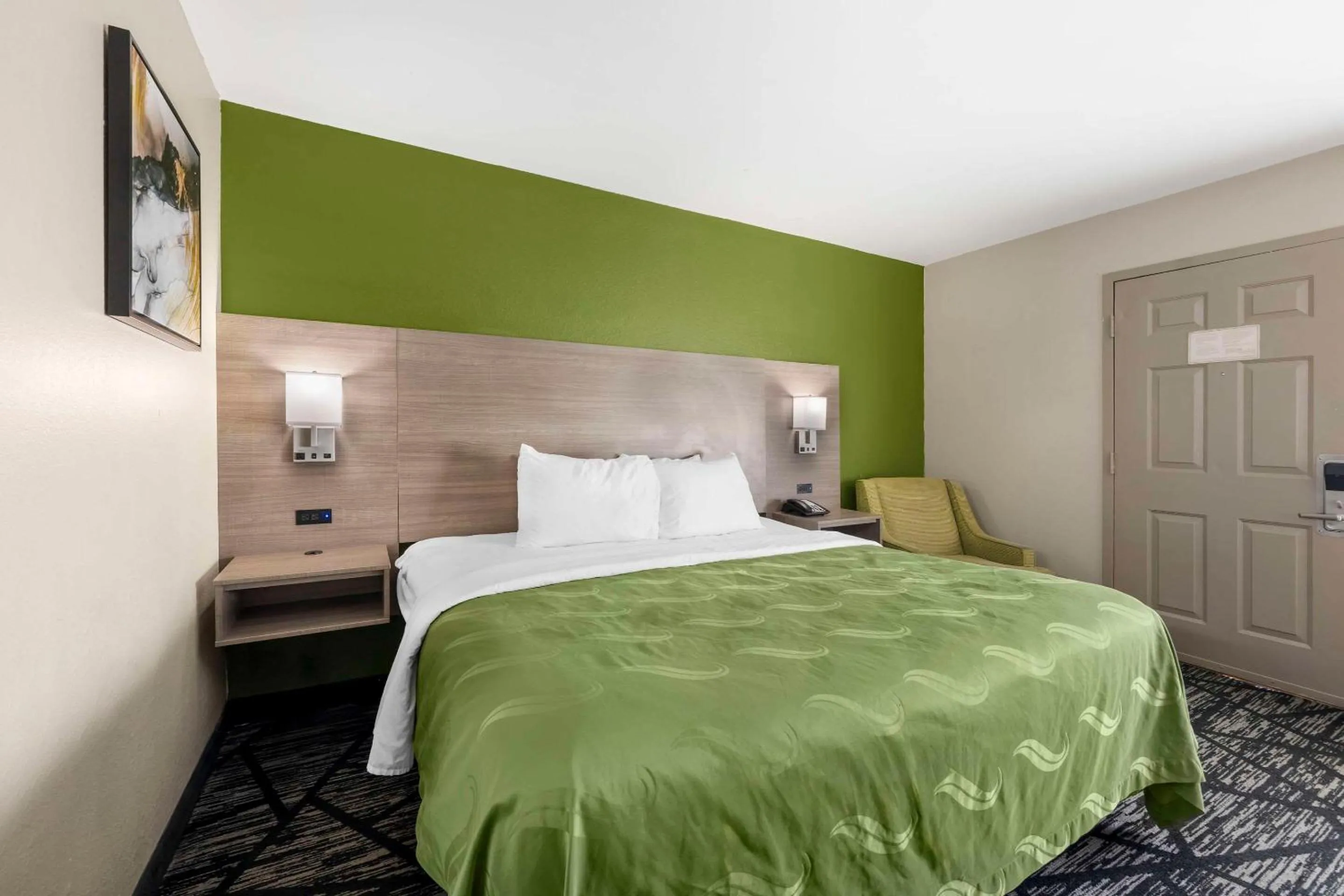 Bedroom, Bed in Quality Inn Jackson Northwest