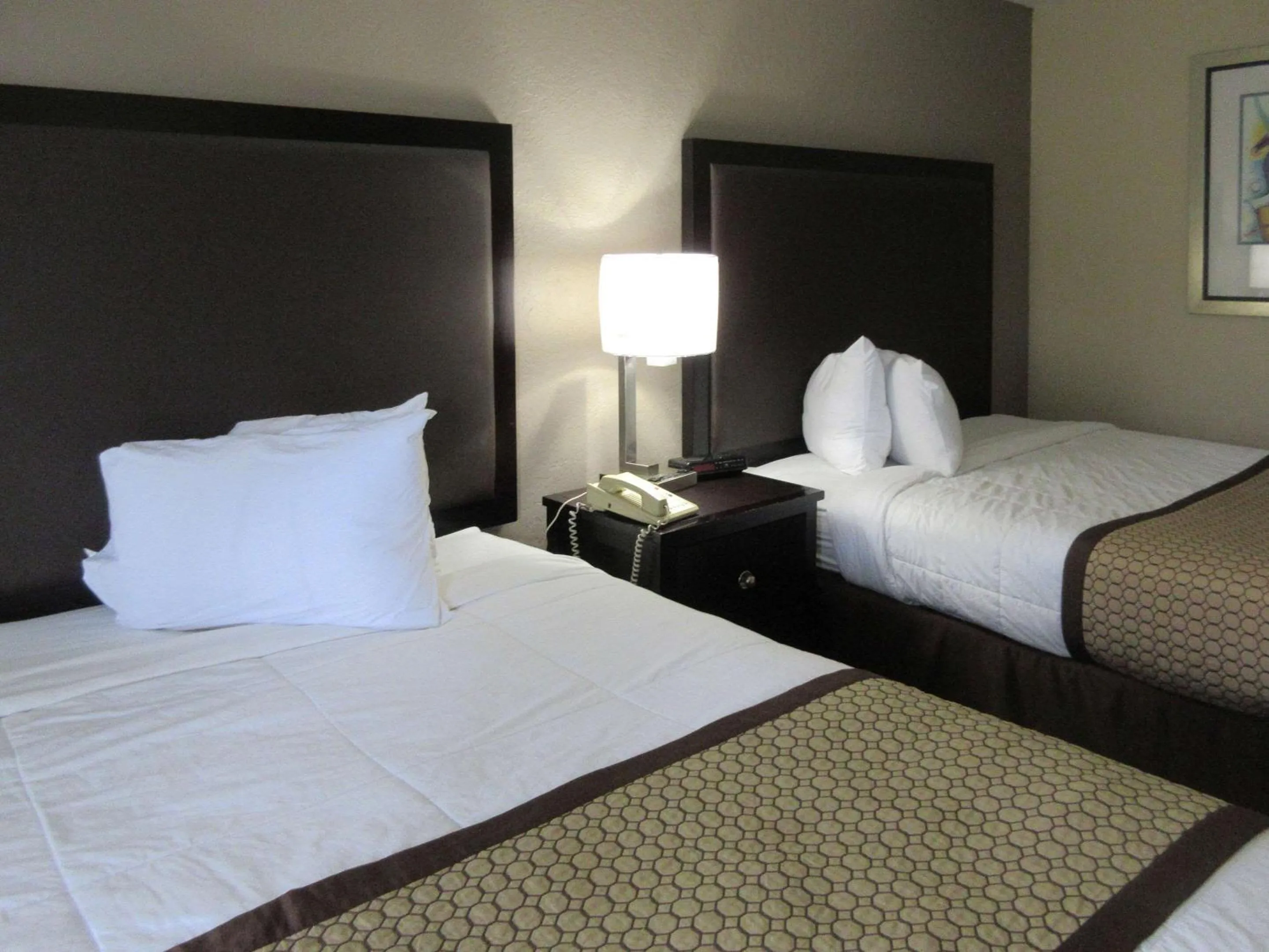 Bedroom, Bed in Quality Inn