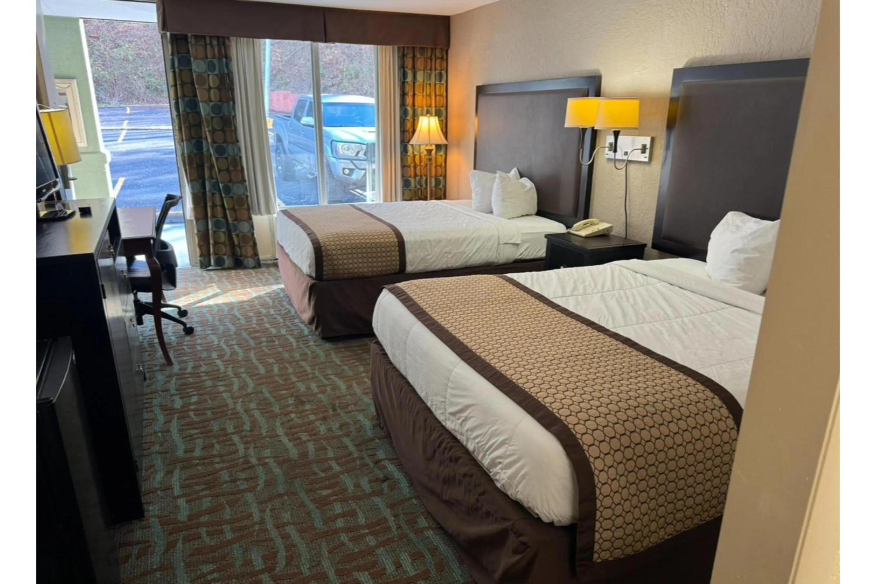 Bedroom, Bed in Baymont by Wyndham Harriman