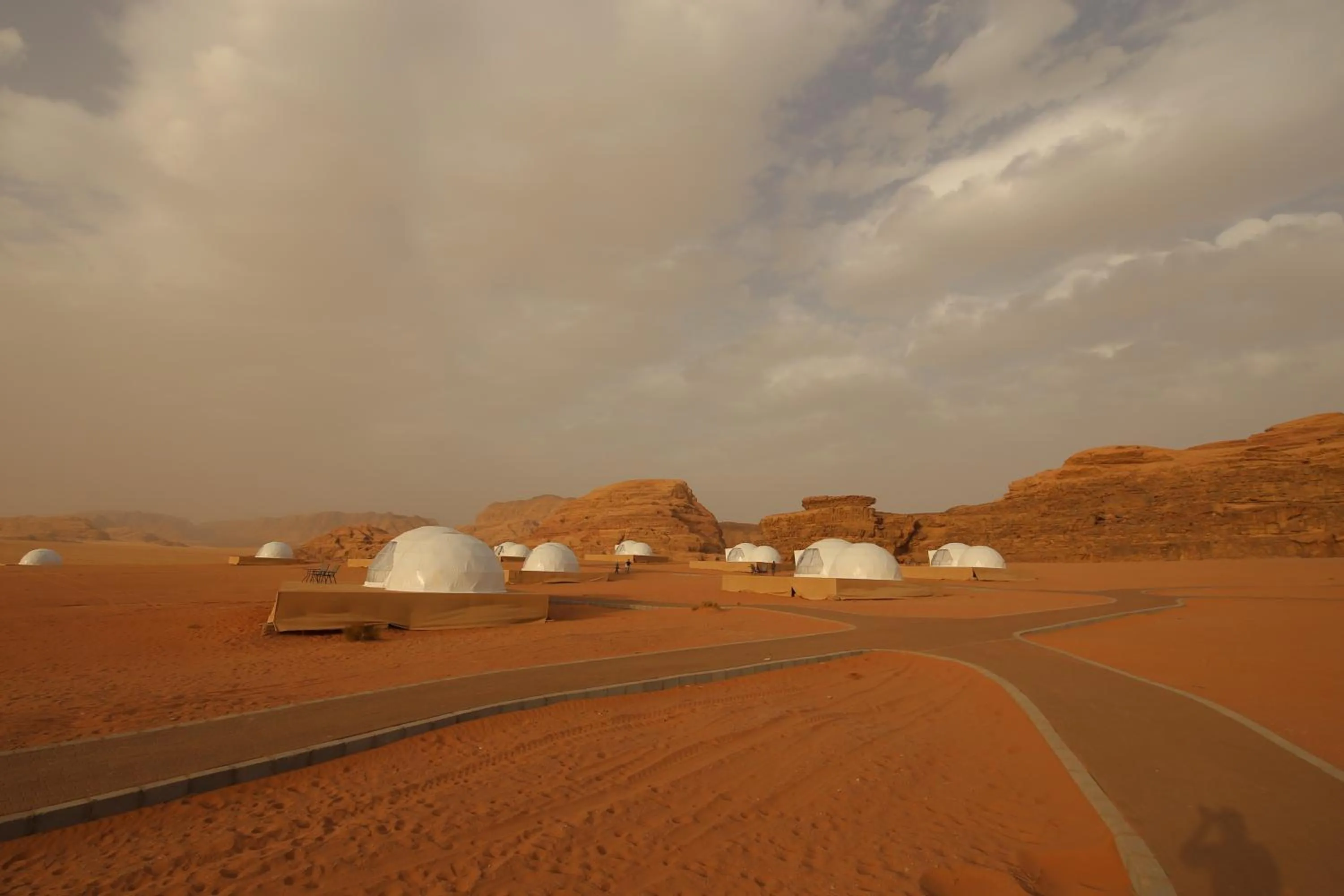 Wadi Rum UFO Luxotel