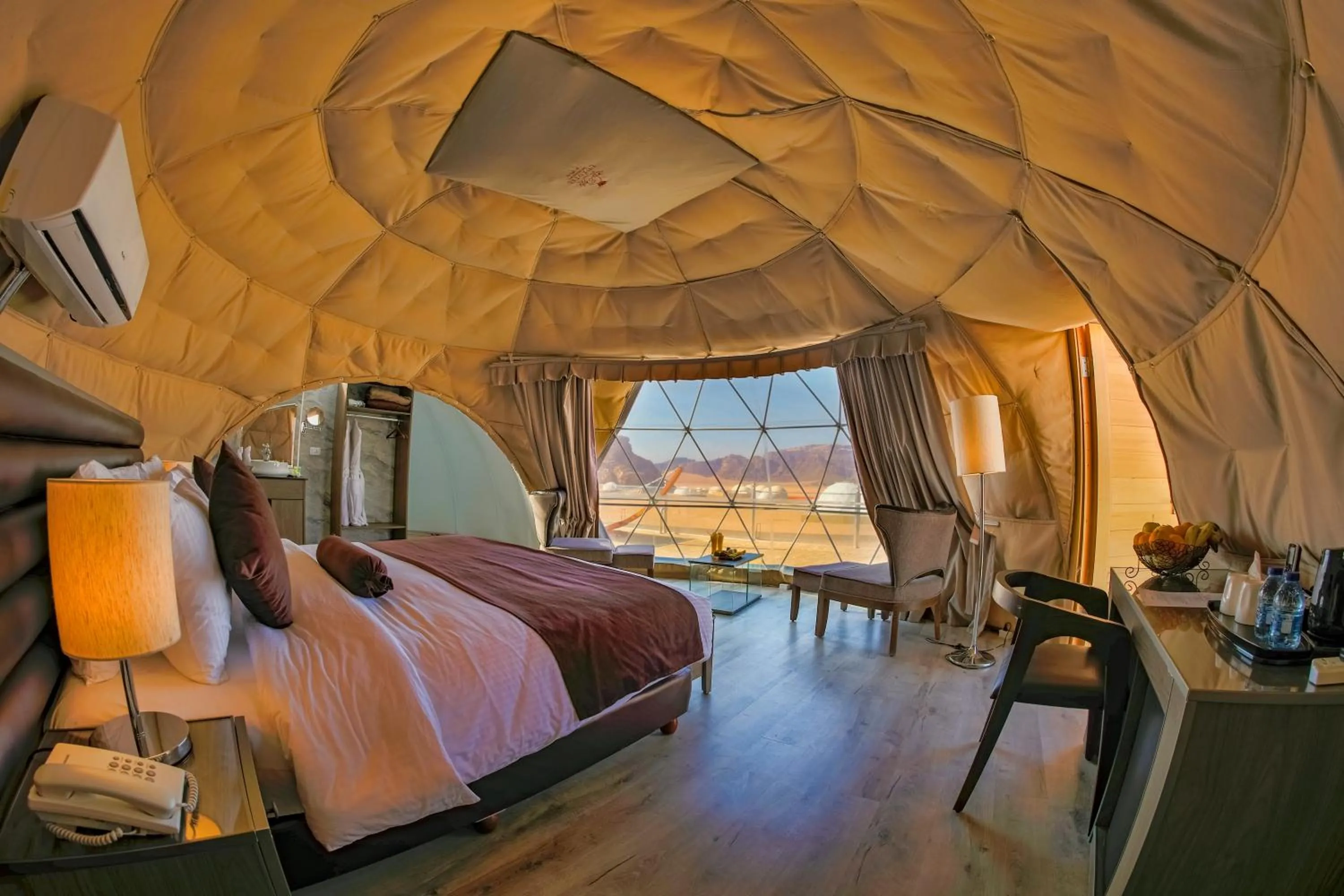 Bed in Wadi Rum UFO Luxotel