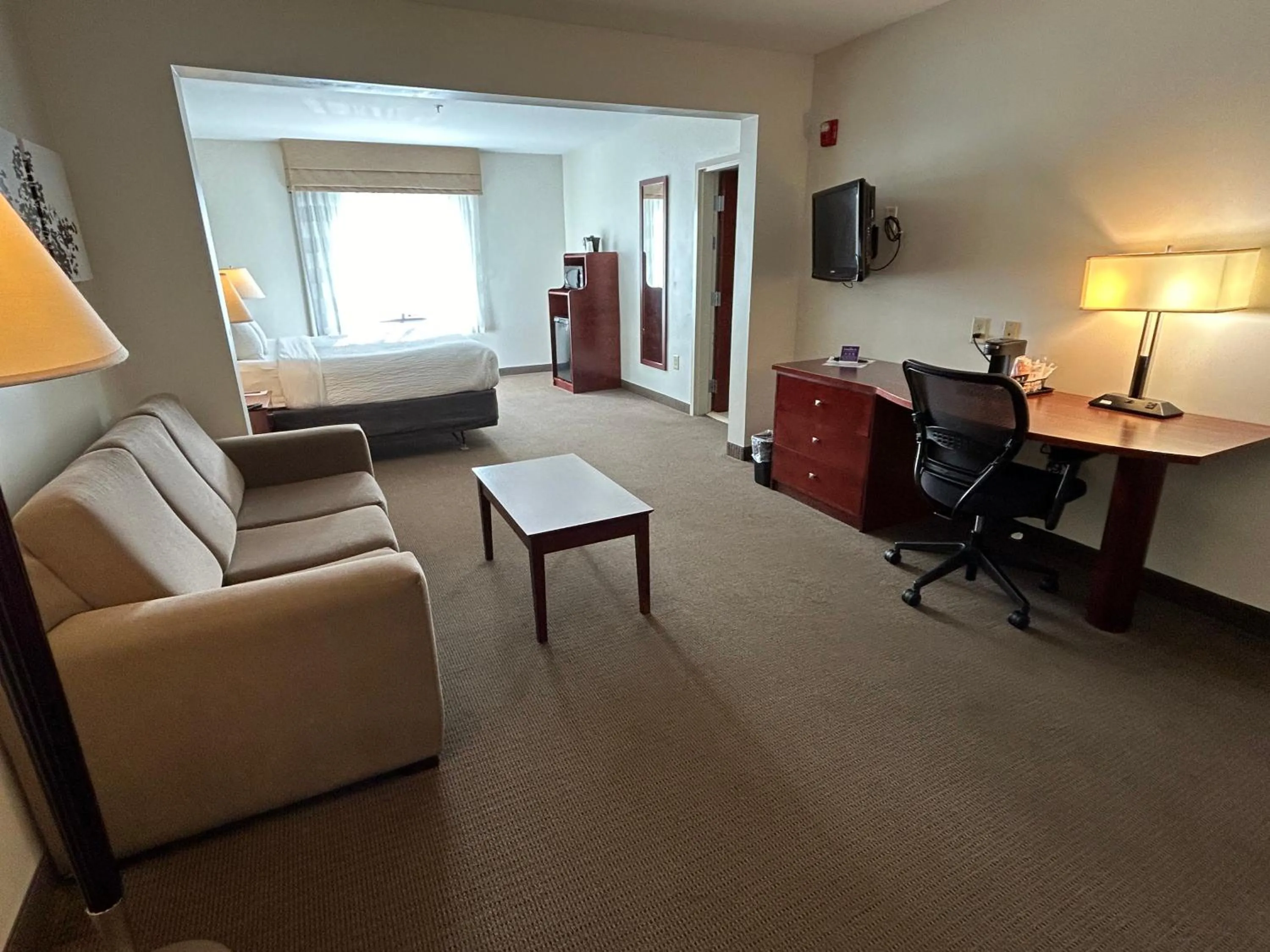 TV and multimedia, Bed in Sleep Inn & Suites Manchester near Arnold AFB